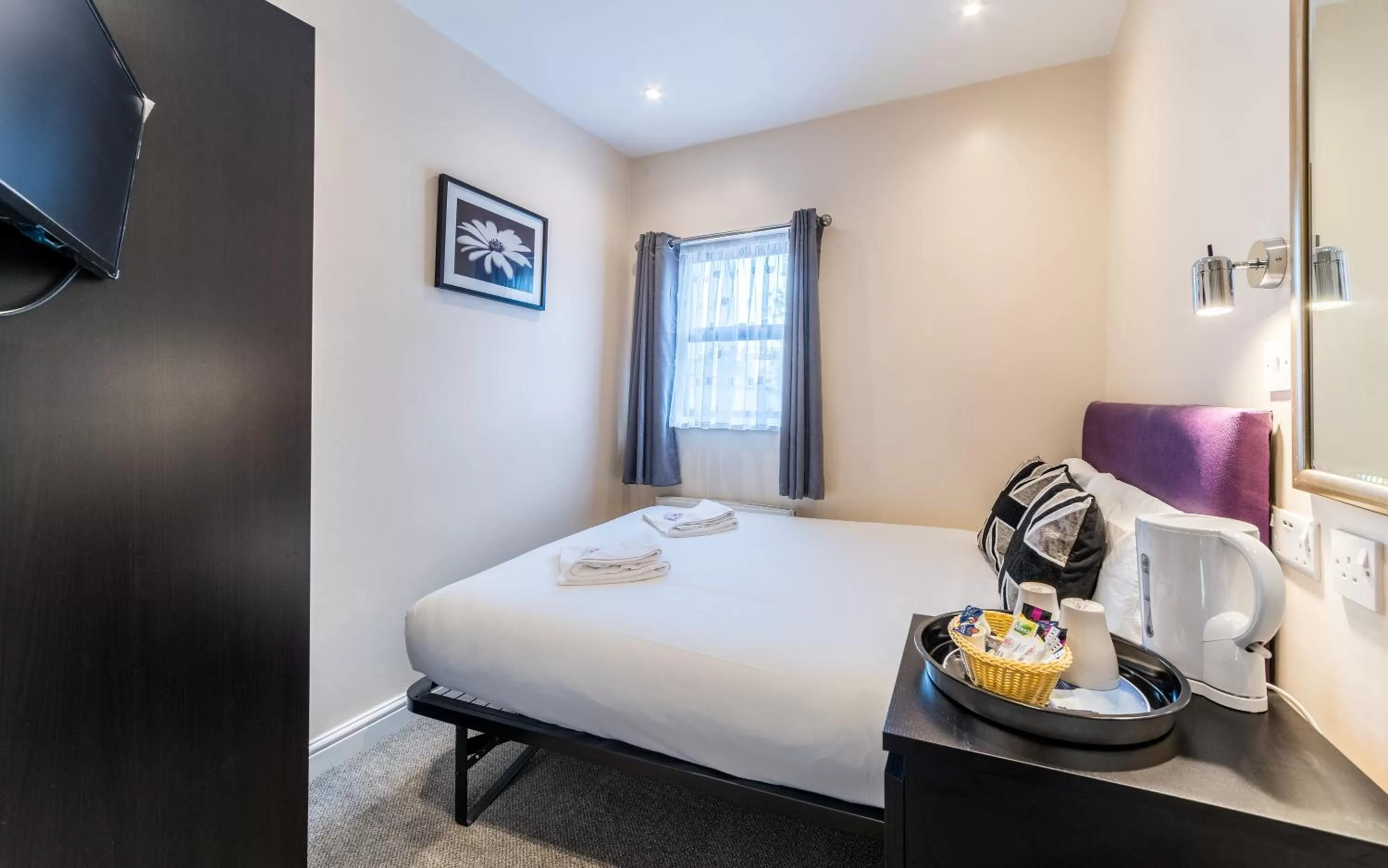 Royal London Hotel By Saba