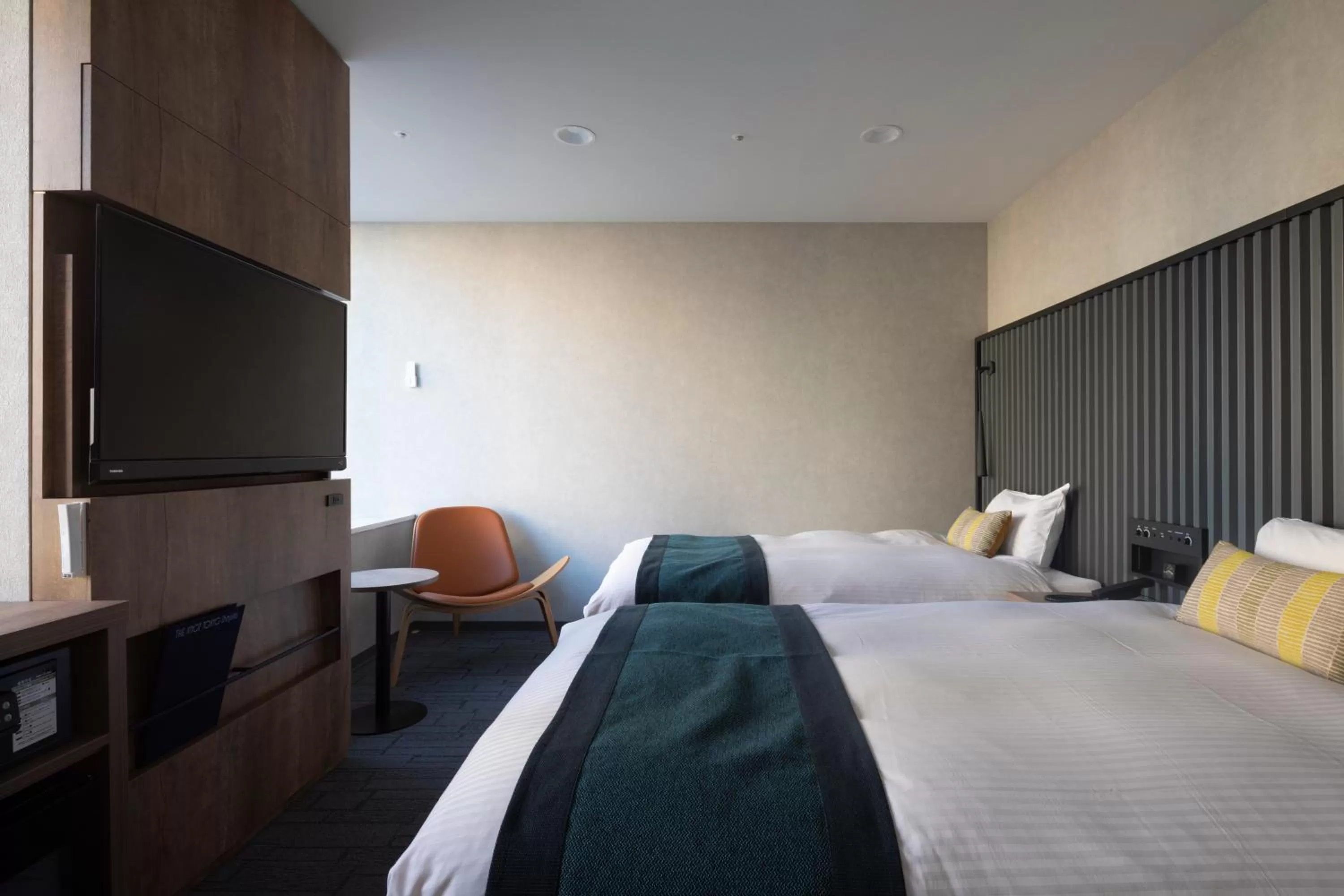 30sqm Extra Large Deluxe Twin Room on the Top Floor - Non-Smoking in THE KNOT TOKYO Shinjuku