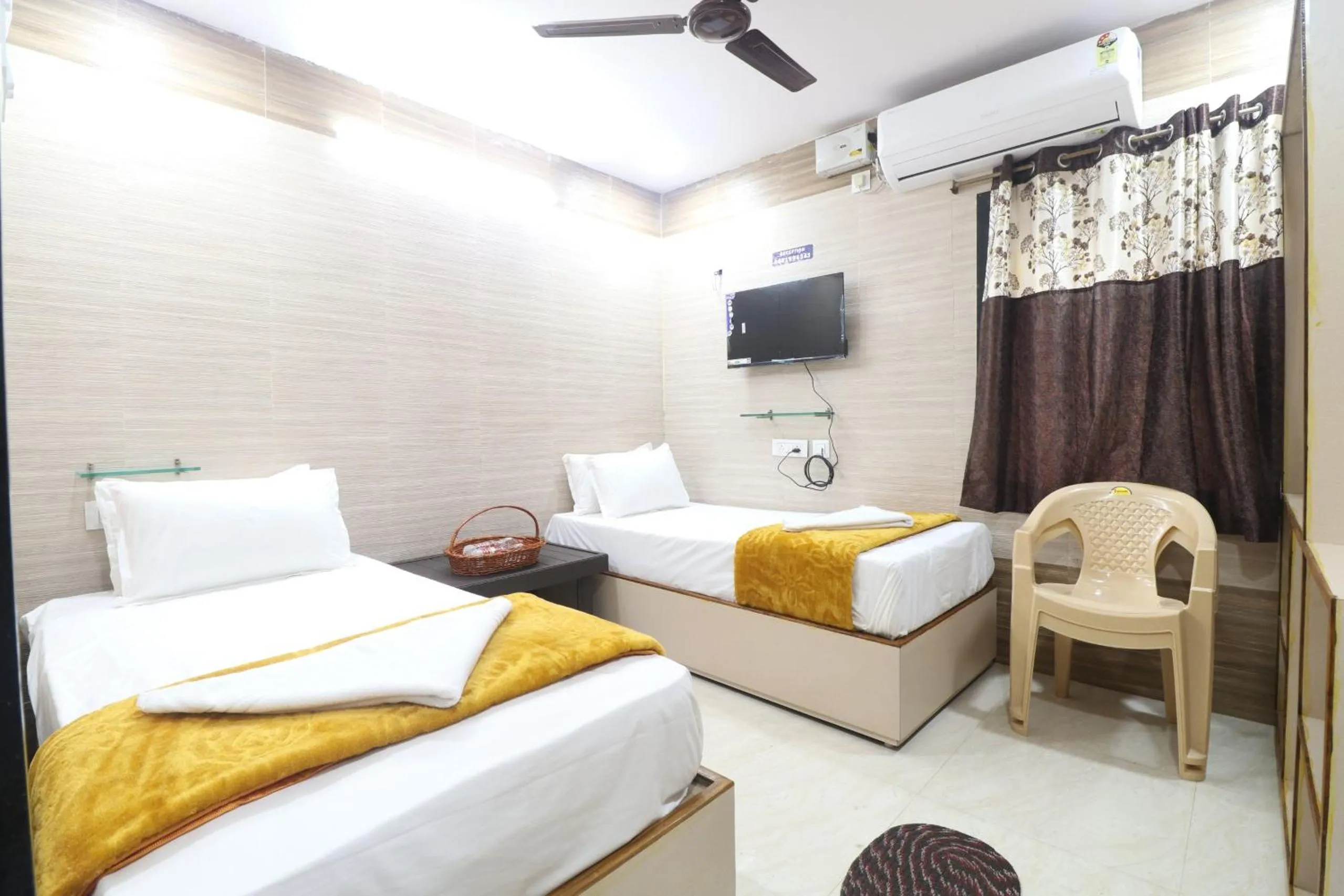HOTEL VALLABHA RESIDENSY