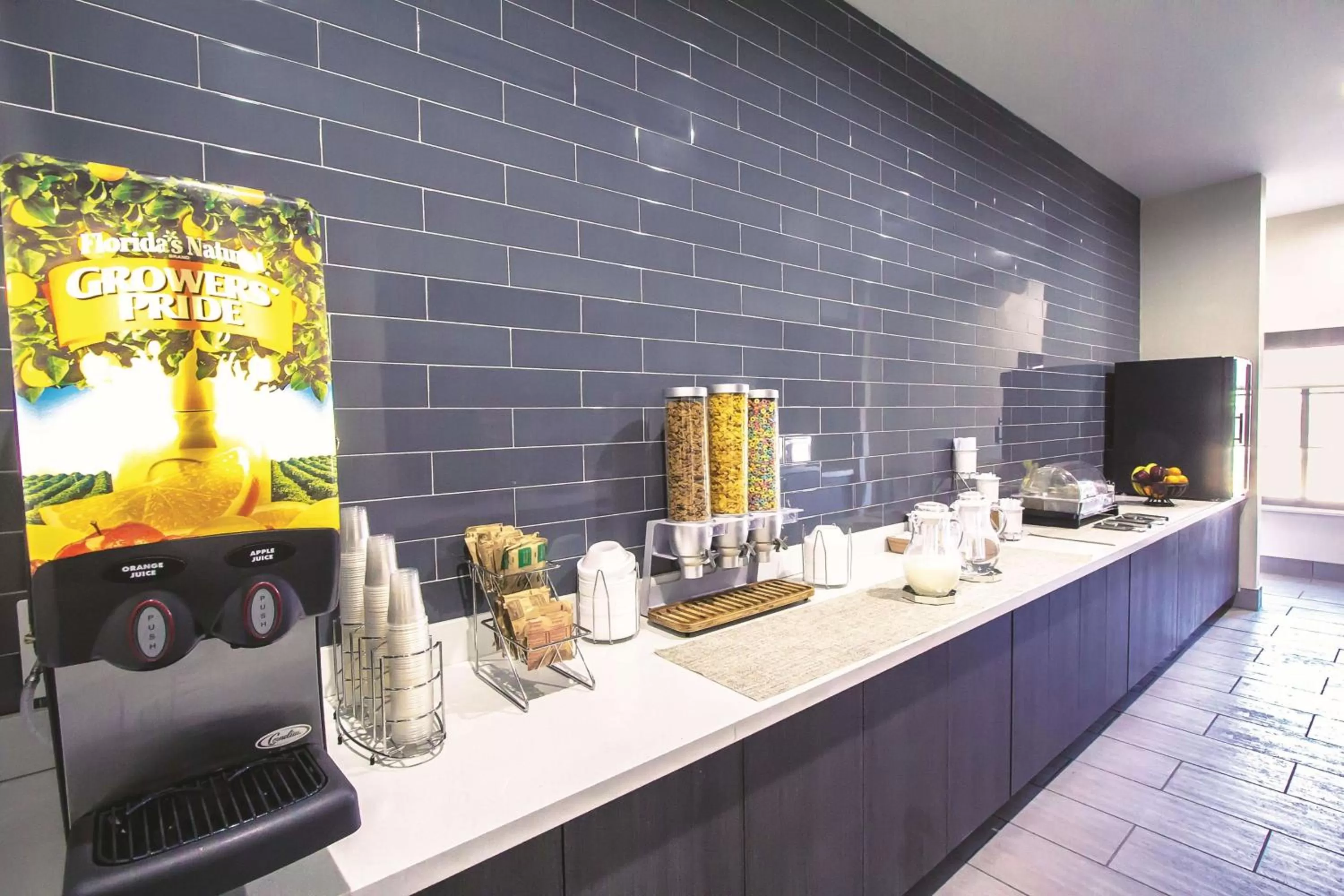 Restaurant/places to eat in La Quinta by Wyndham Pampa