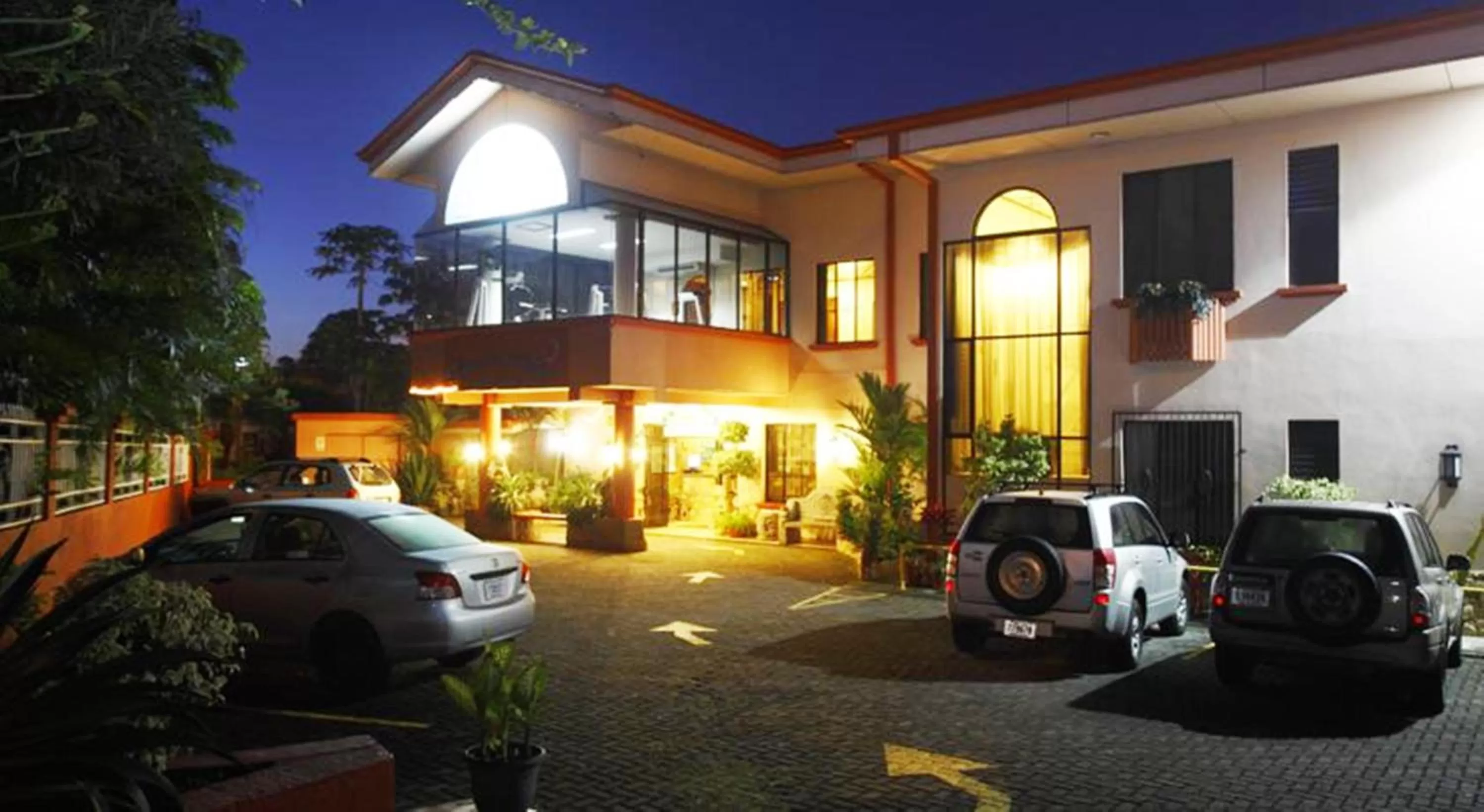 Facade/entrance in Adventure Inn