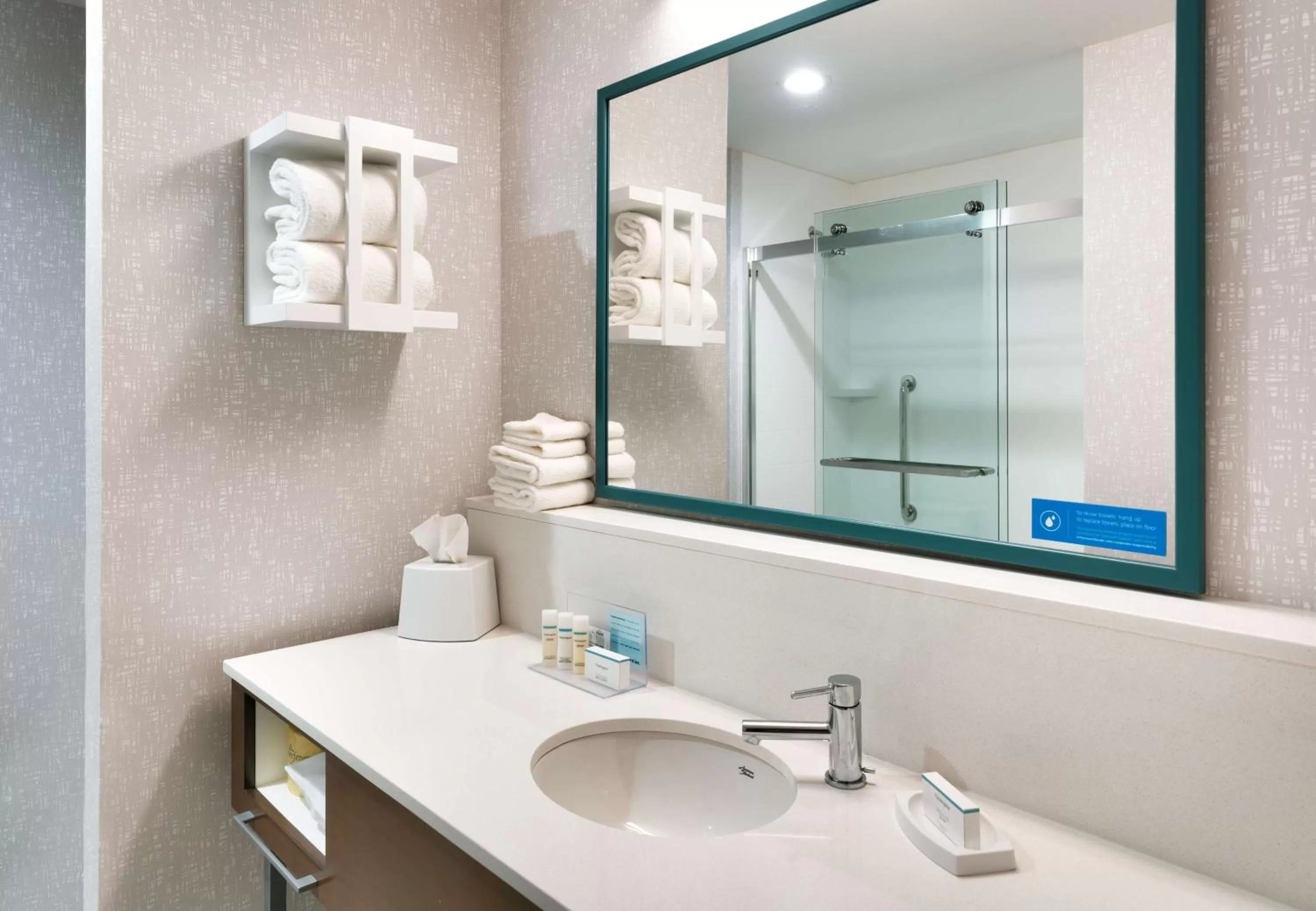 Bathroom in Hampton Inn Draper Salt Lake City, Ut