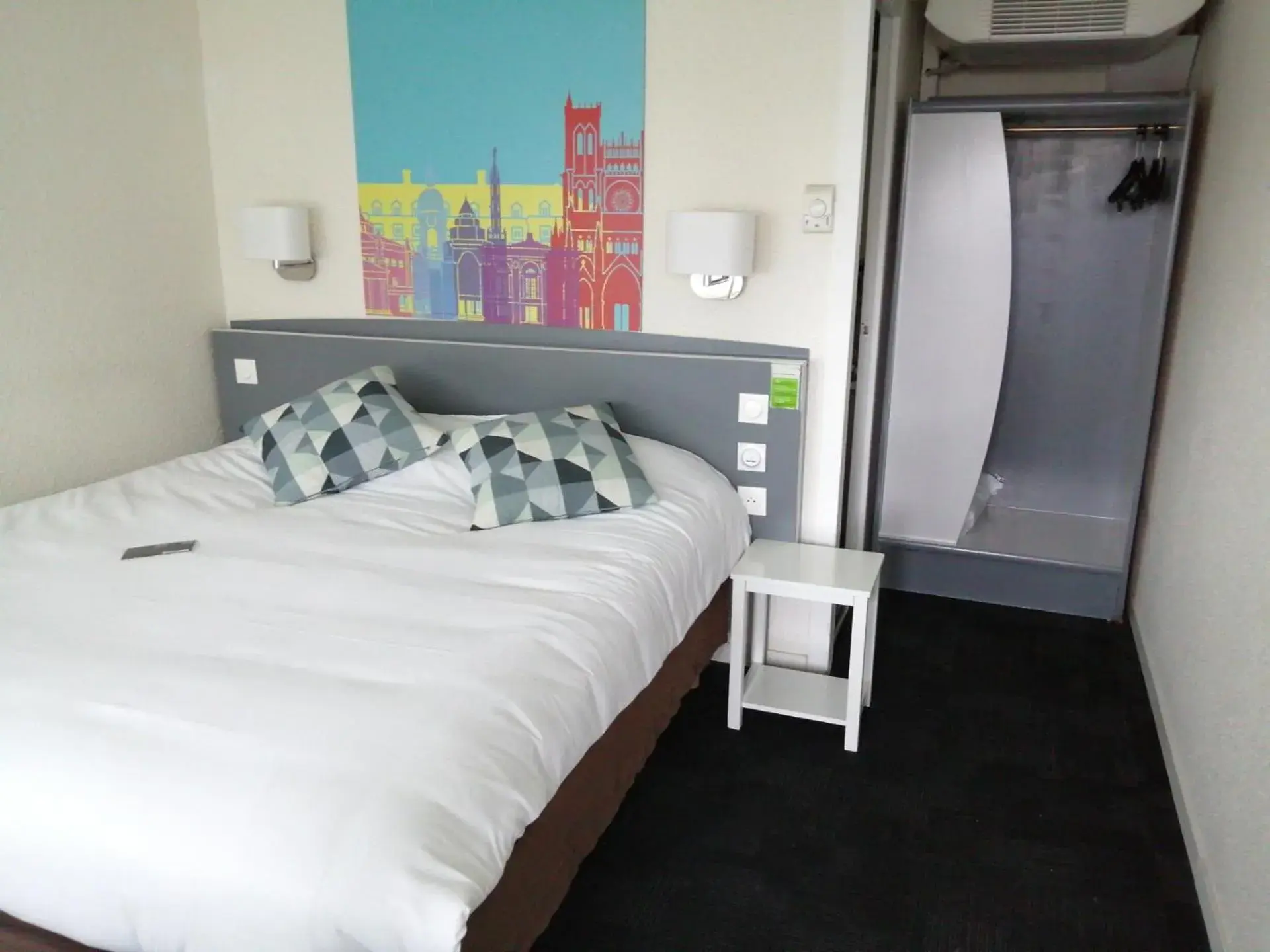 Superior Double Room in Kyriad Direct Le Bourget Gonesse Superior Double Room in Kyriad Direct Le Bourget Gonesse