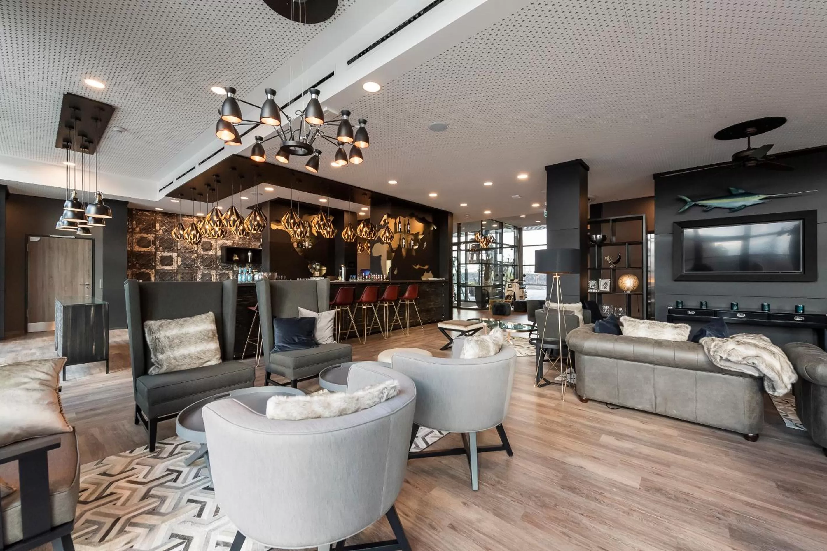Lounge or bar in HARBR Hotel Heilbronn, a member of Radisson Individuals
