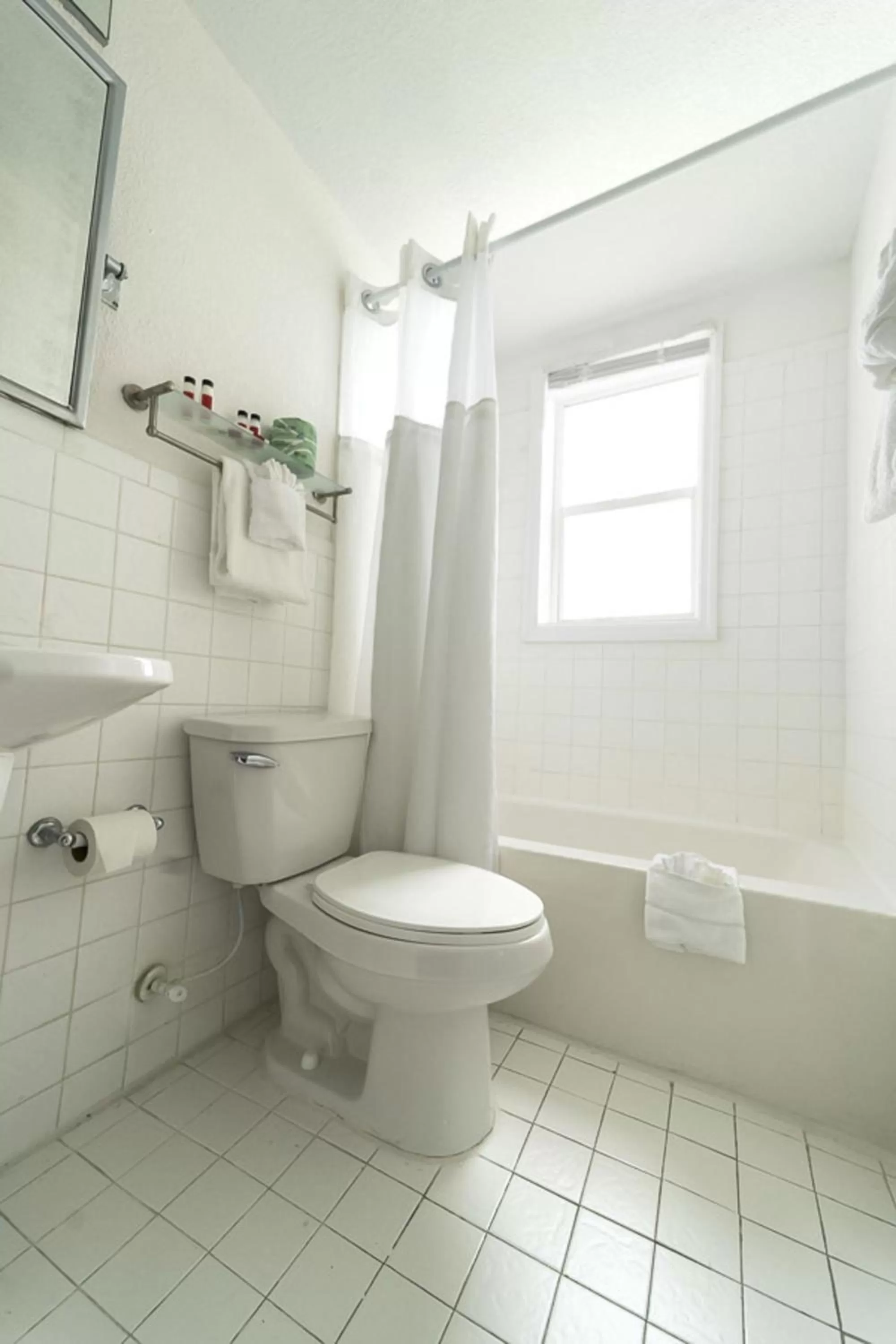 Bathroom in Broadmore Miami Beach