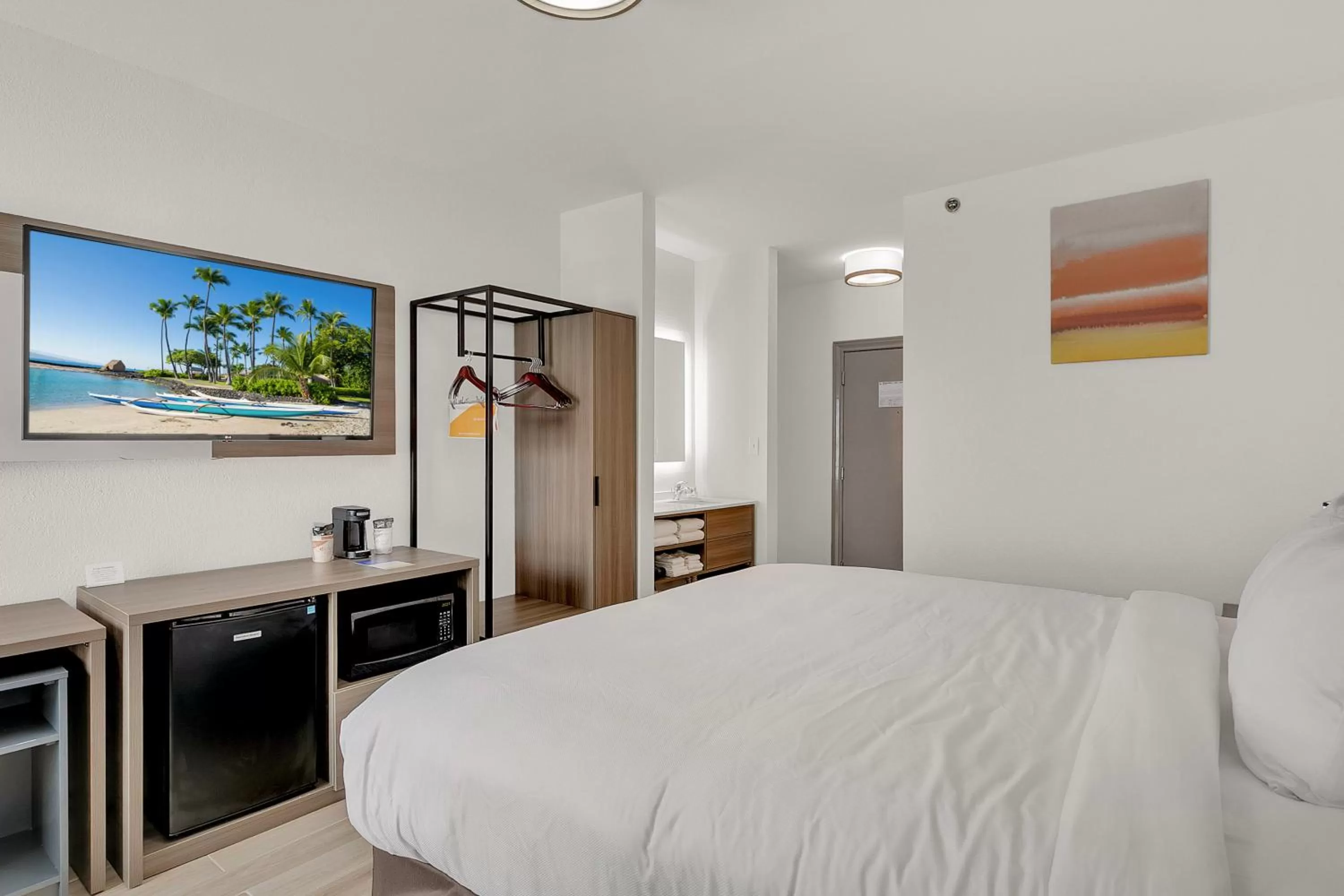 TV and multimedia, Bed in Comfort Inn