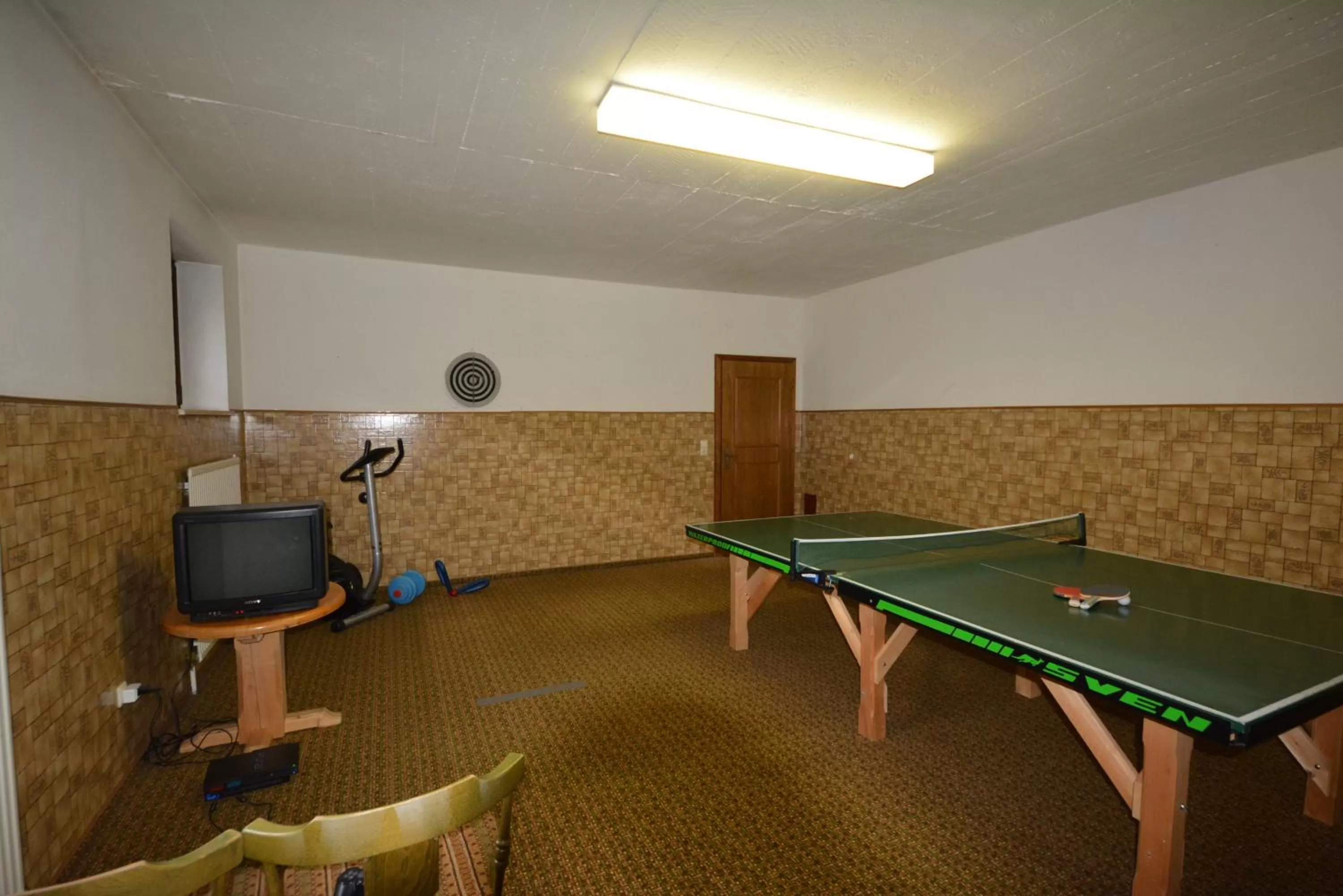 Game Room, Table Tennis in Haus Alpina by Châtel Reizen