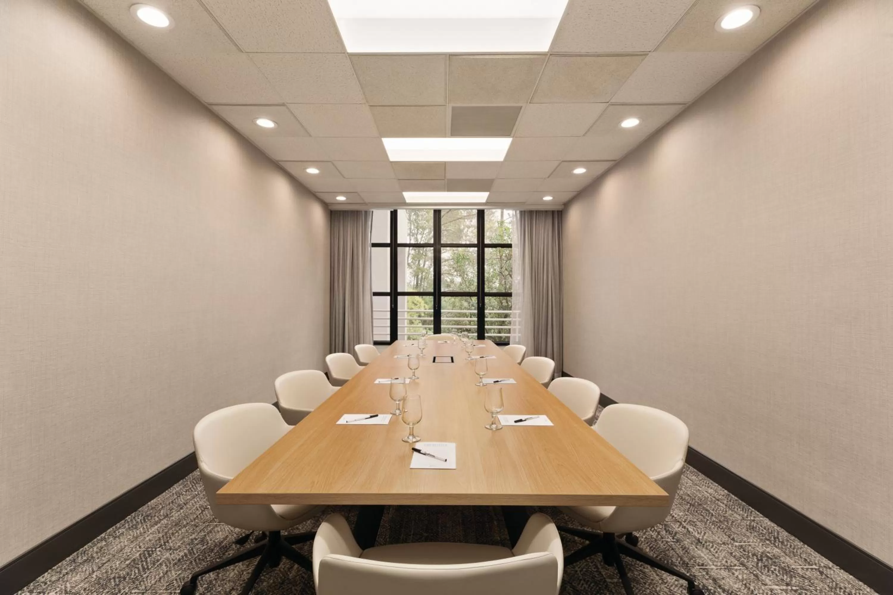 Business facilities in Radisson Hotel Seattle Airport