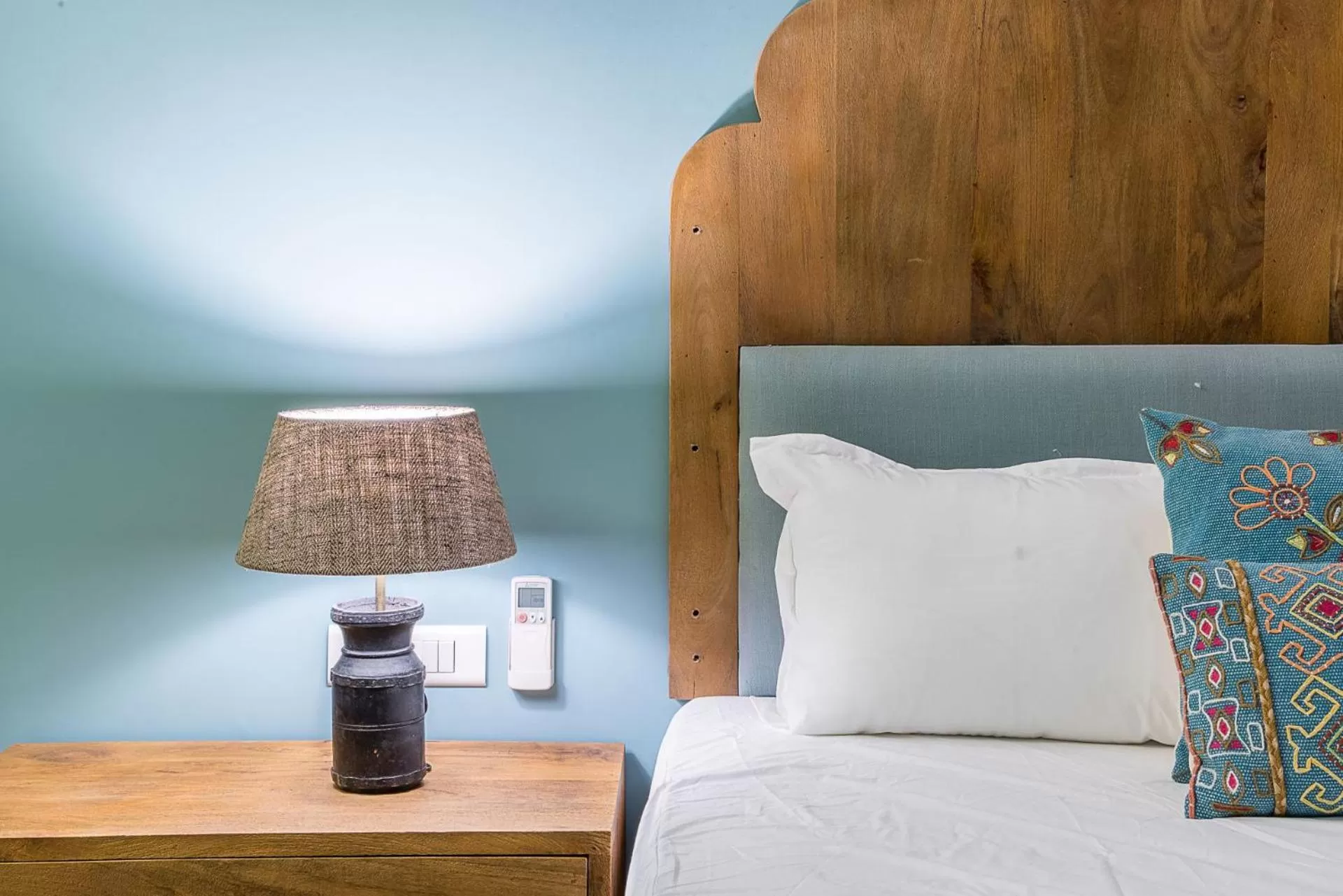 Bed in The Almond Tree