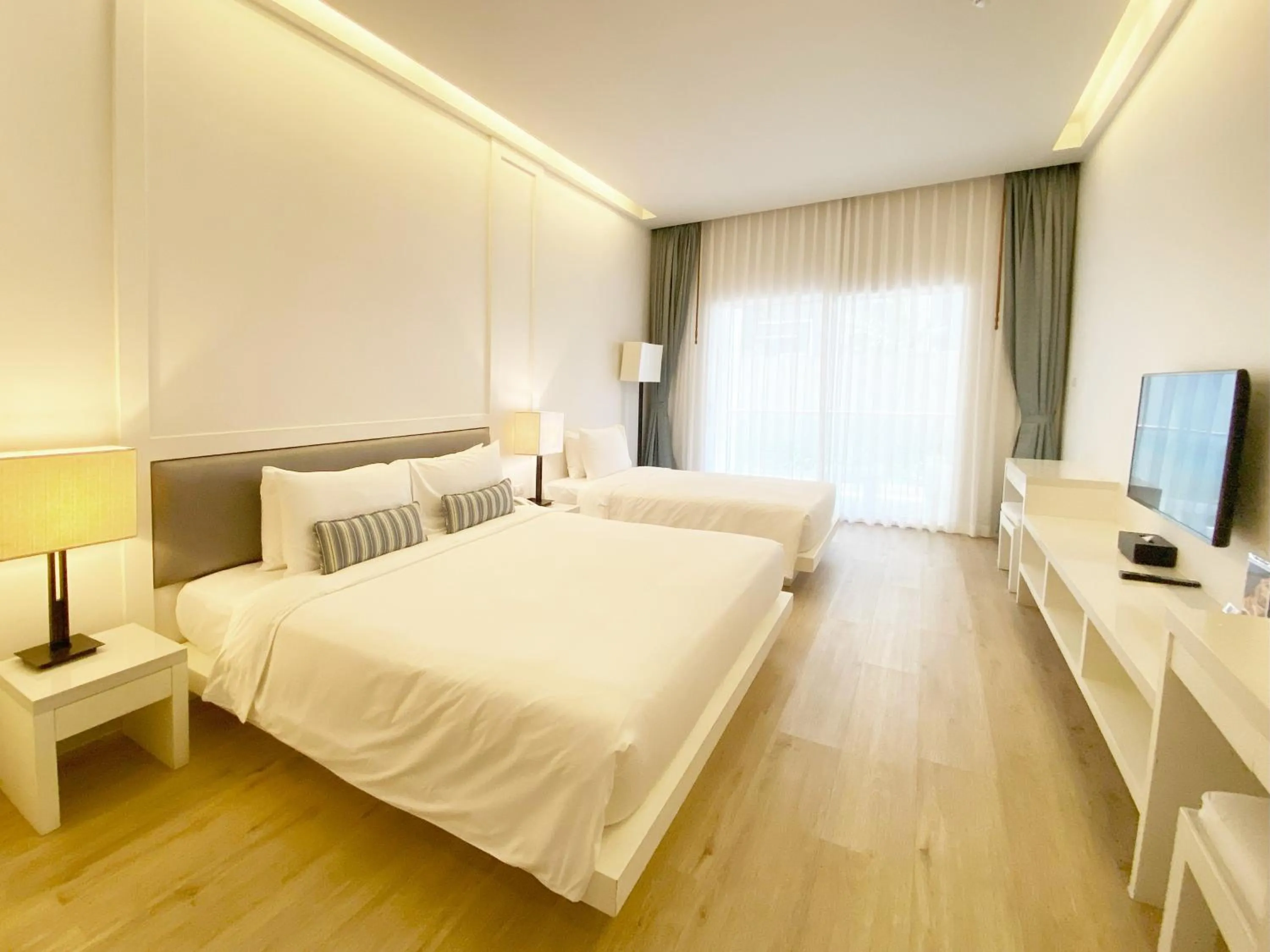 View (from property/room), Bed in Nap Patong