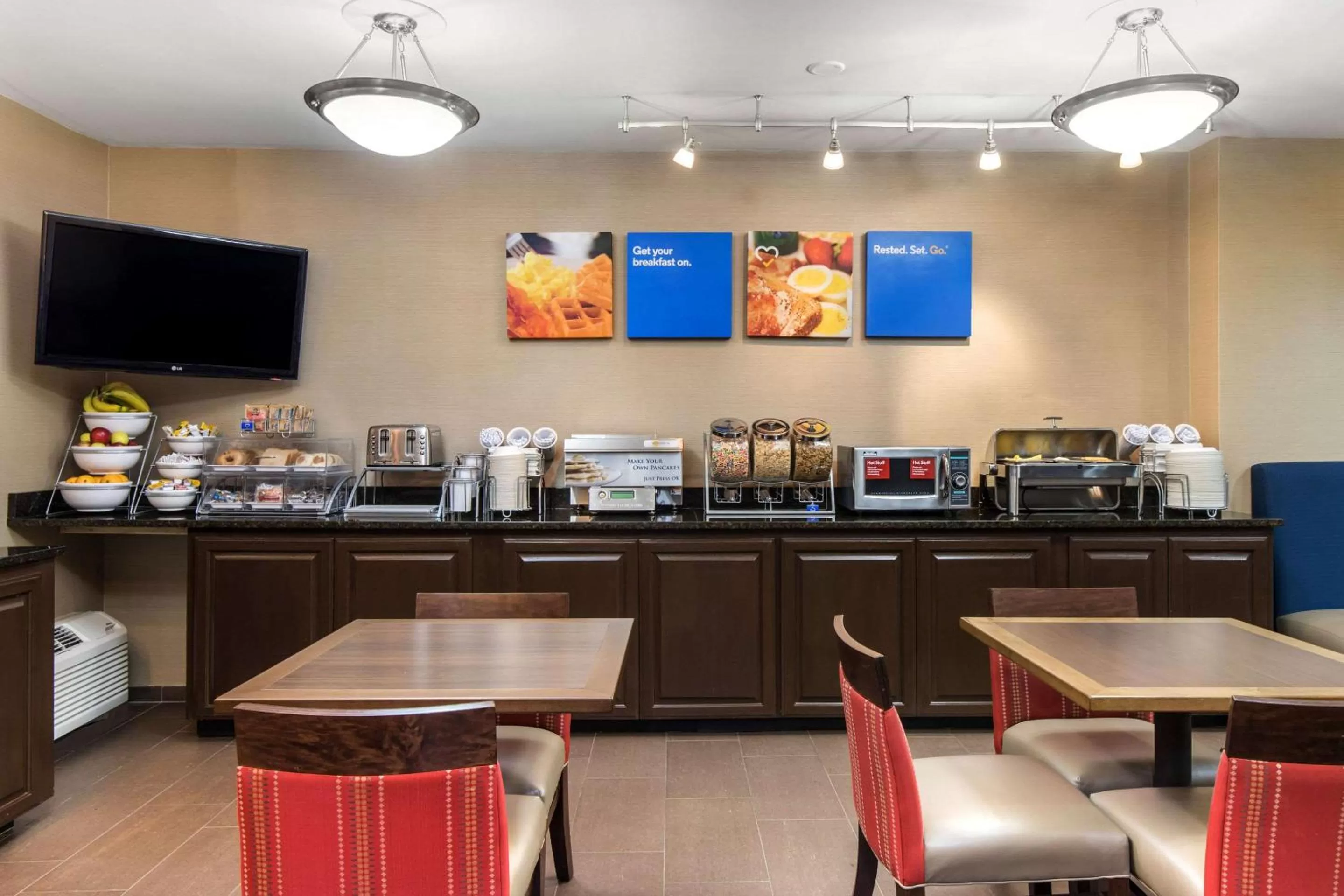 Restaurant/places to eat in Comfort Inn Shelby