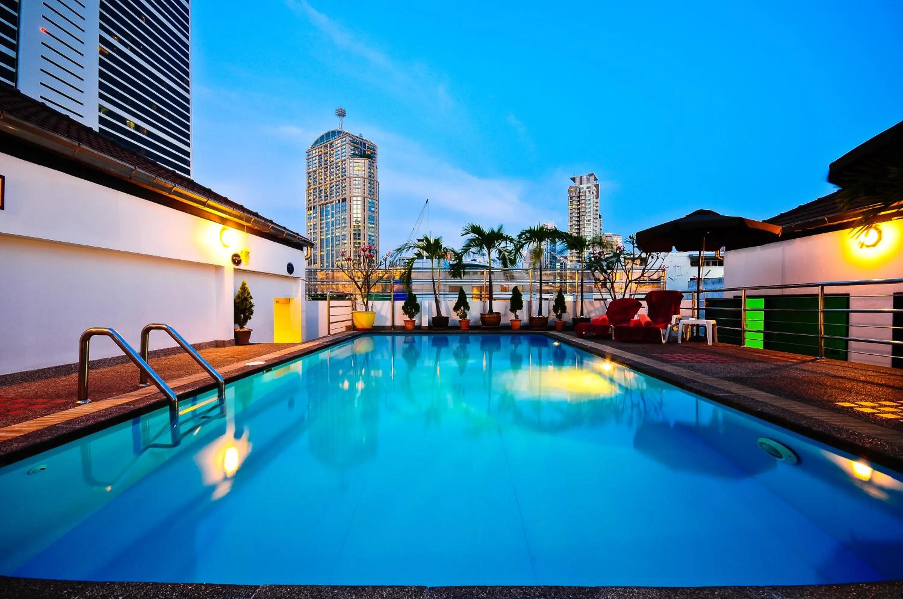 Pool view in Admiral Suites Bangkok