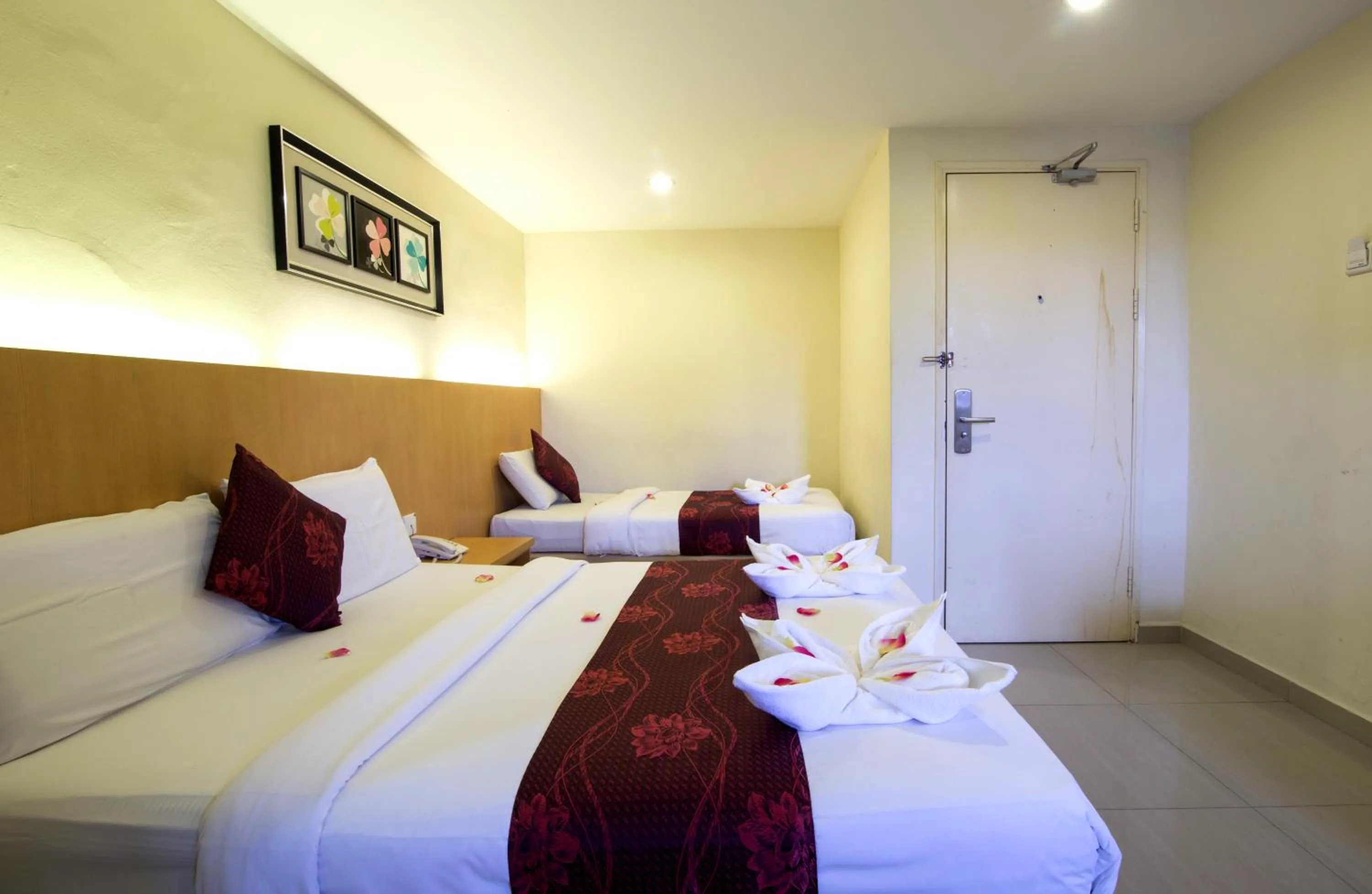 Bed in Signature Hotel KL Sentral