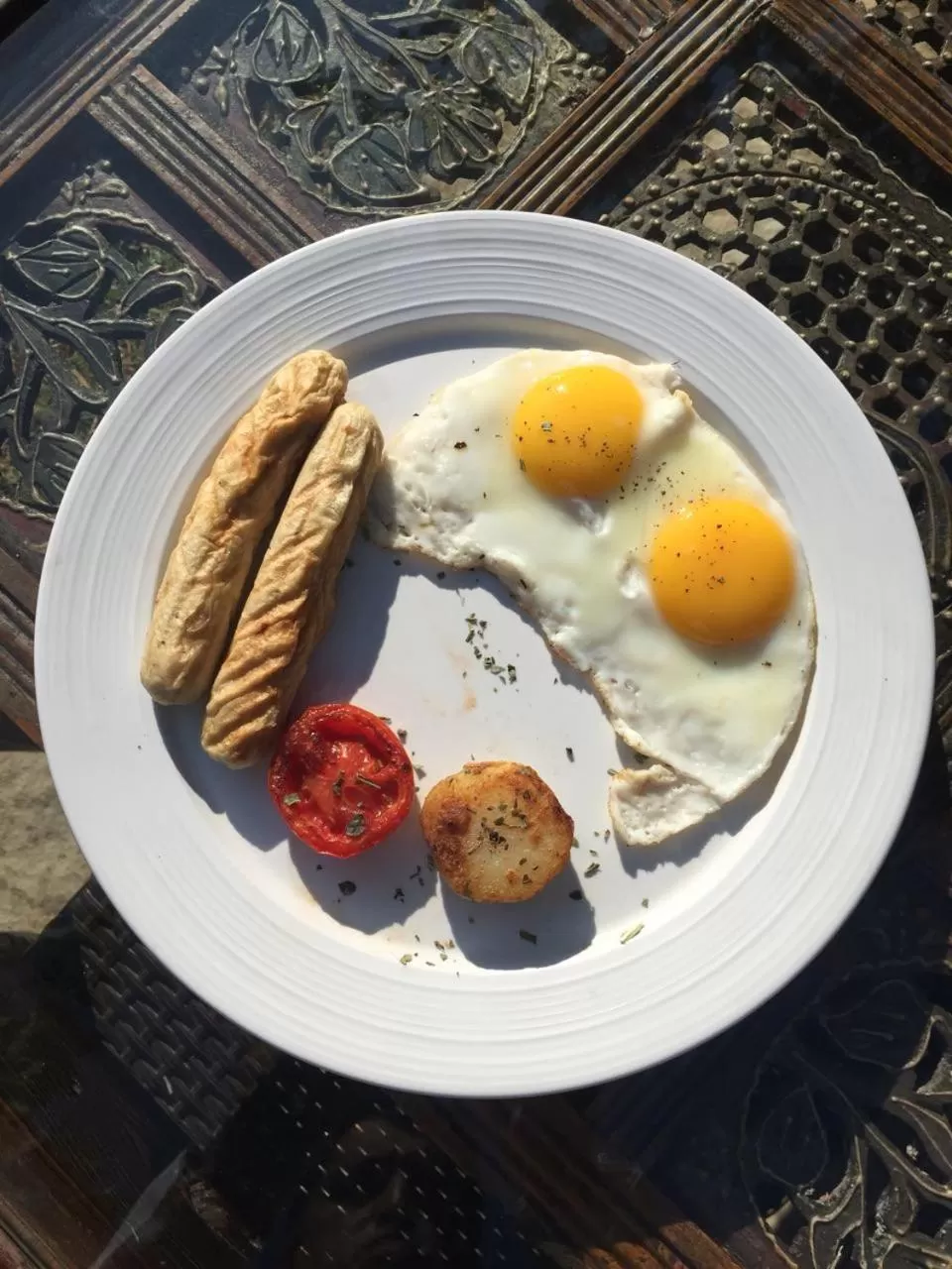 Breakfast in The Machan