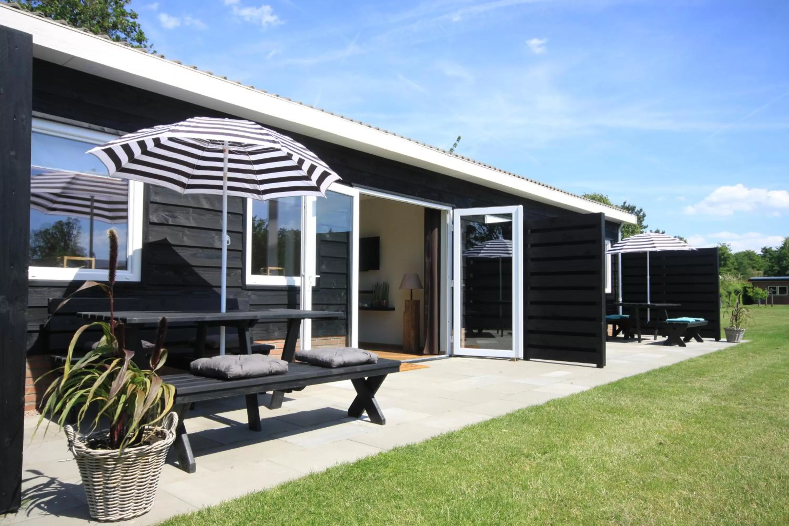 Facade/entrance in B&B Beach&Bos