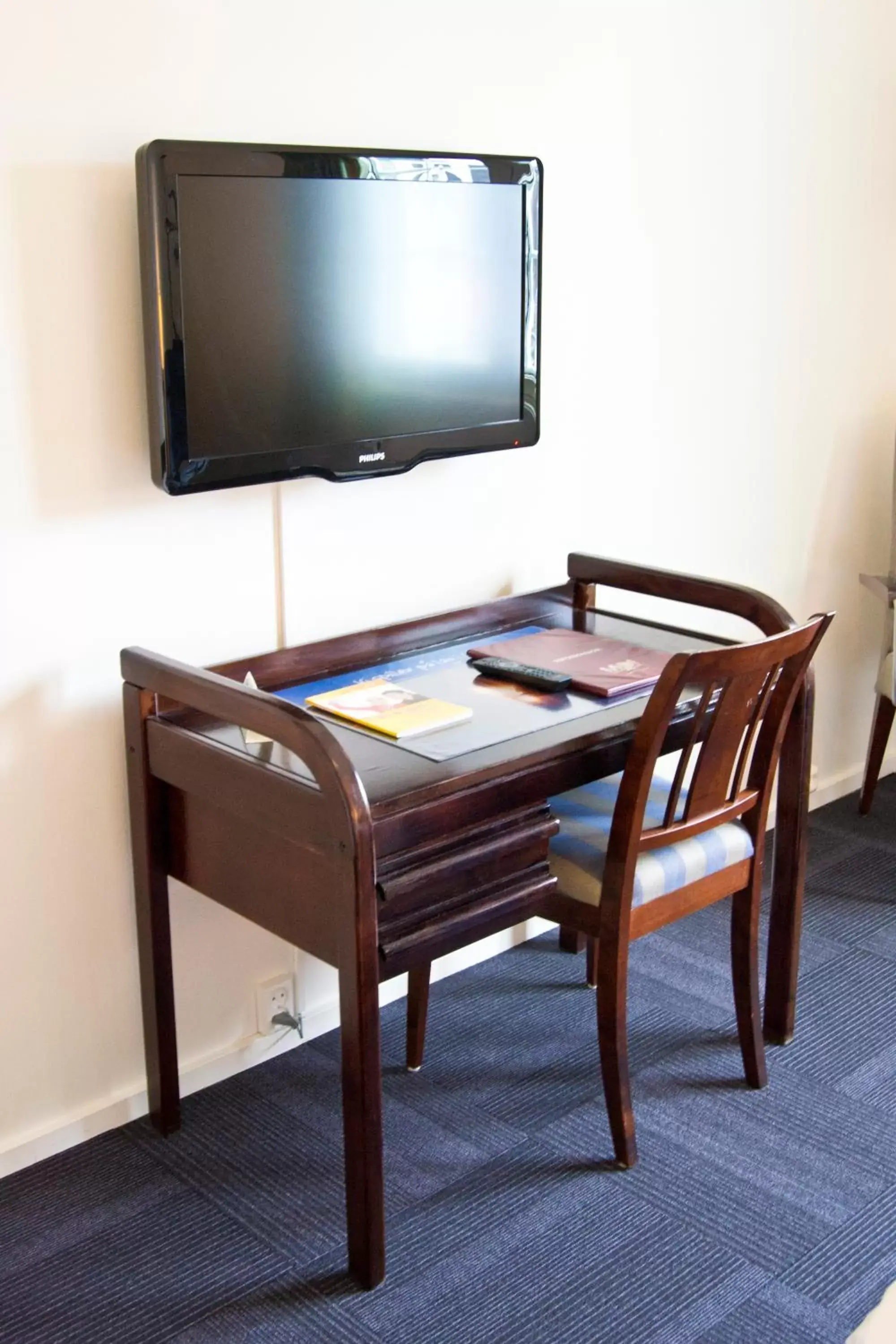 Single Room in Moi Hotel Single Room in Moi Hotel