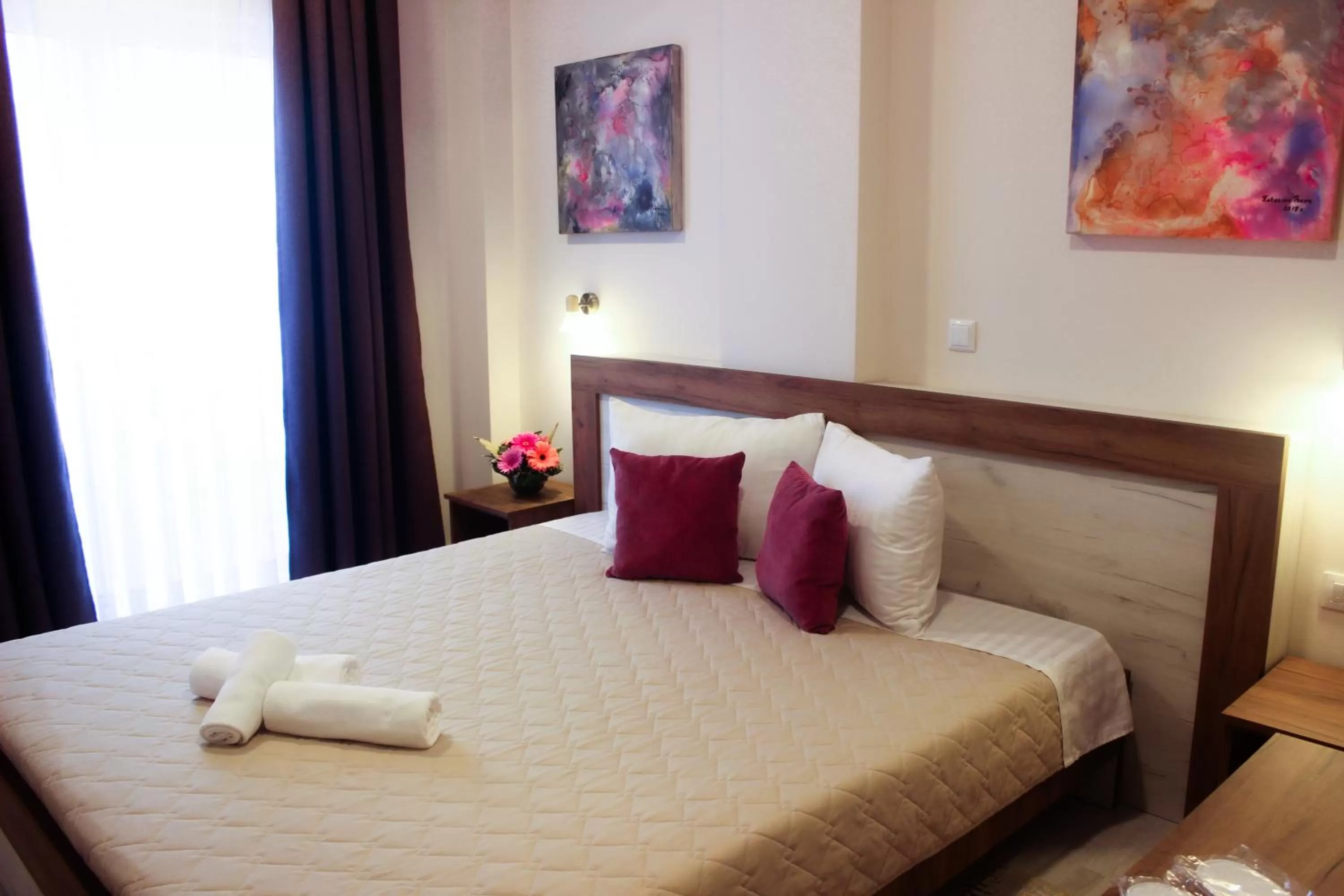 Bed in Boulevard Apartments