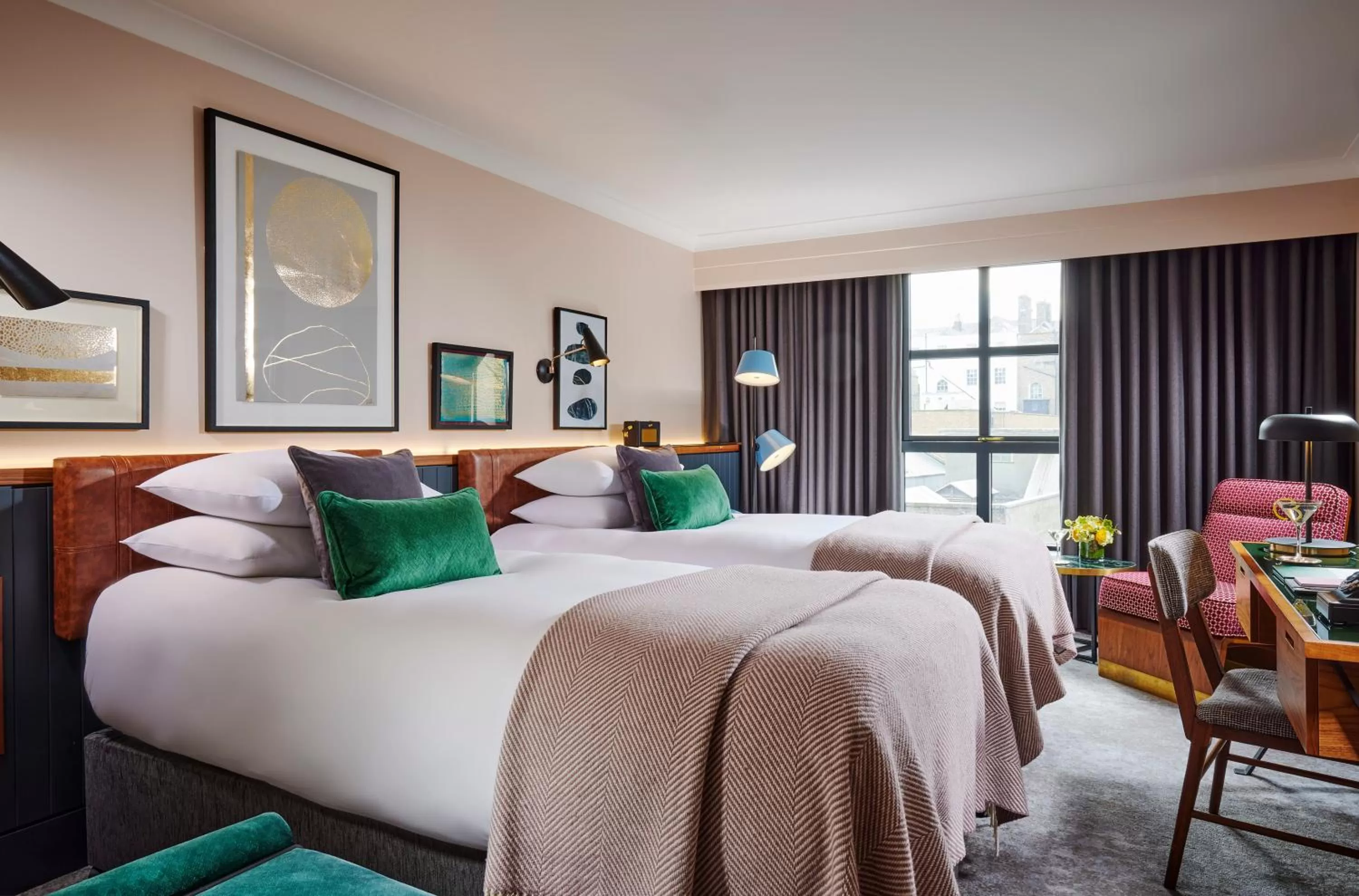 Bedroom, Bed in The Alex