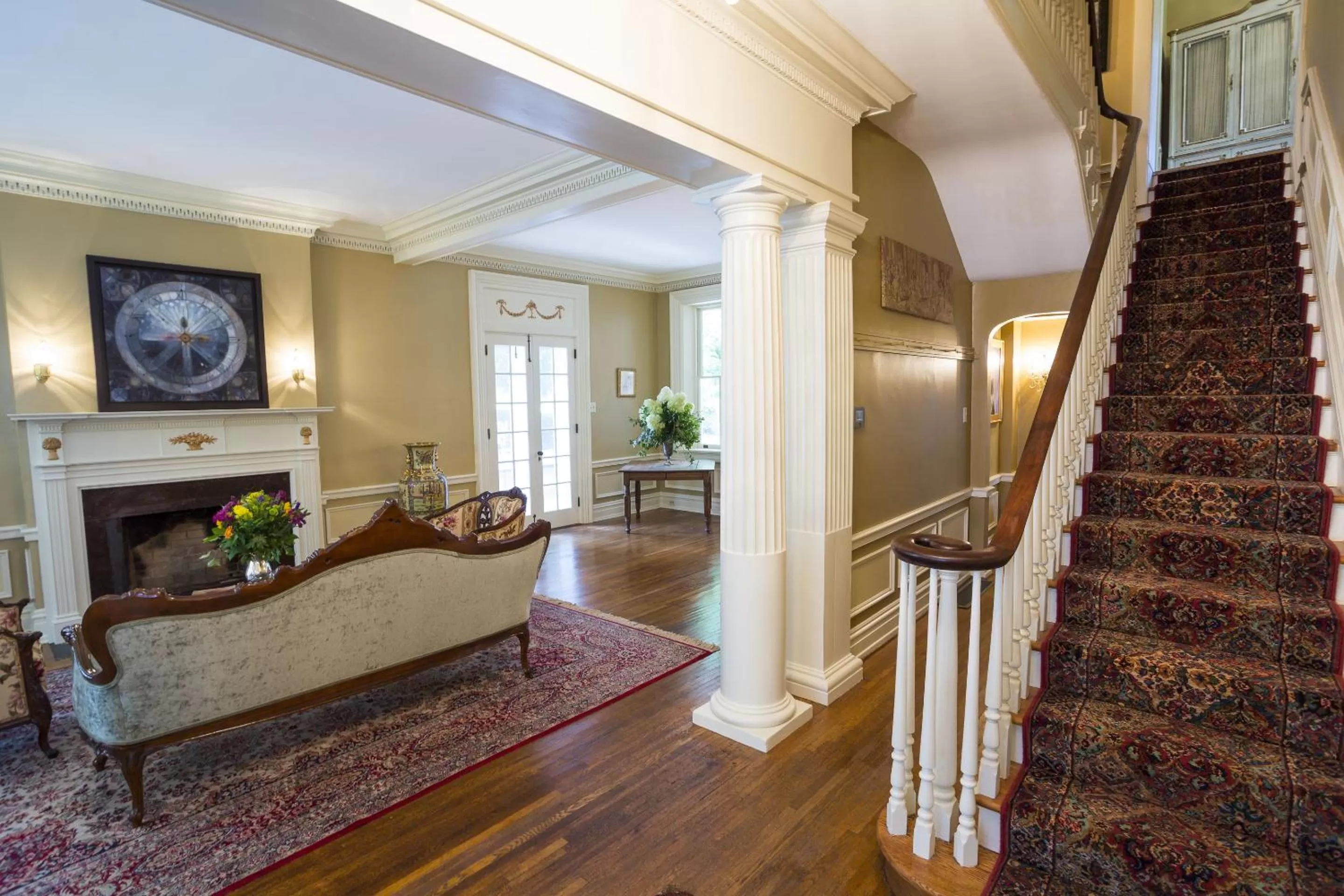Property building, Lobby/Reception in The Hollinger House