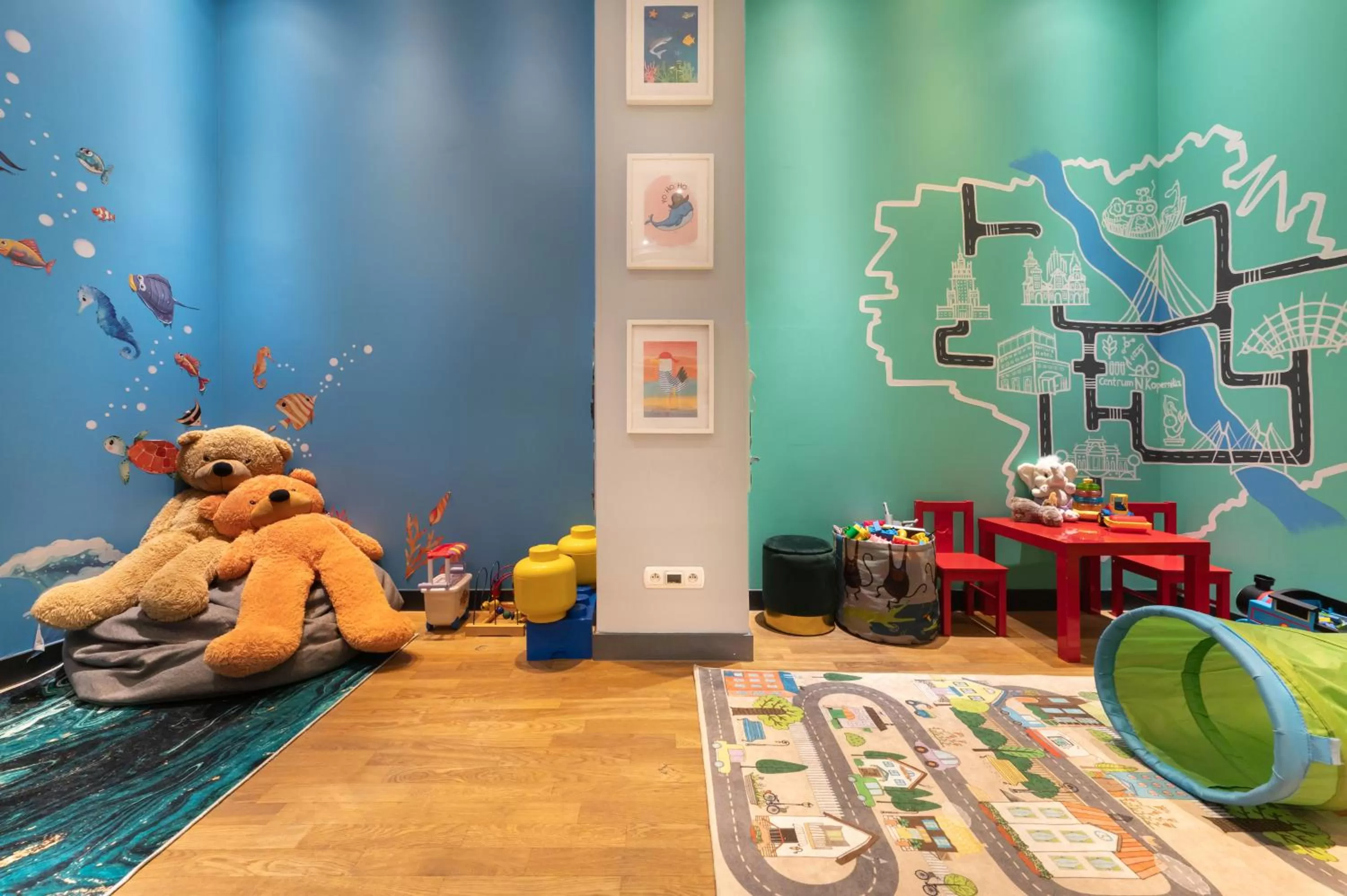 Game Room in Mercure Warszawa Grand