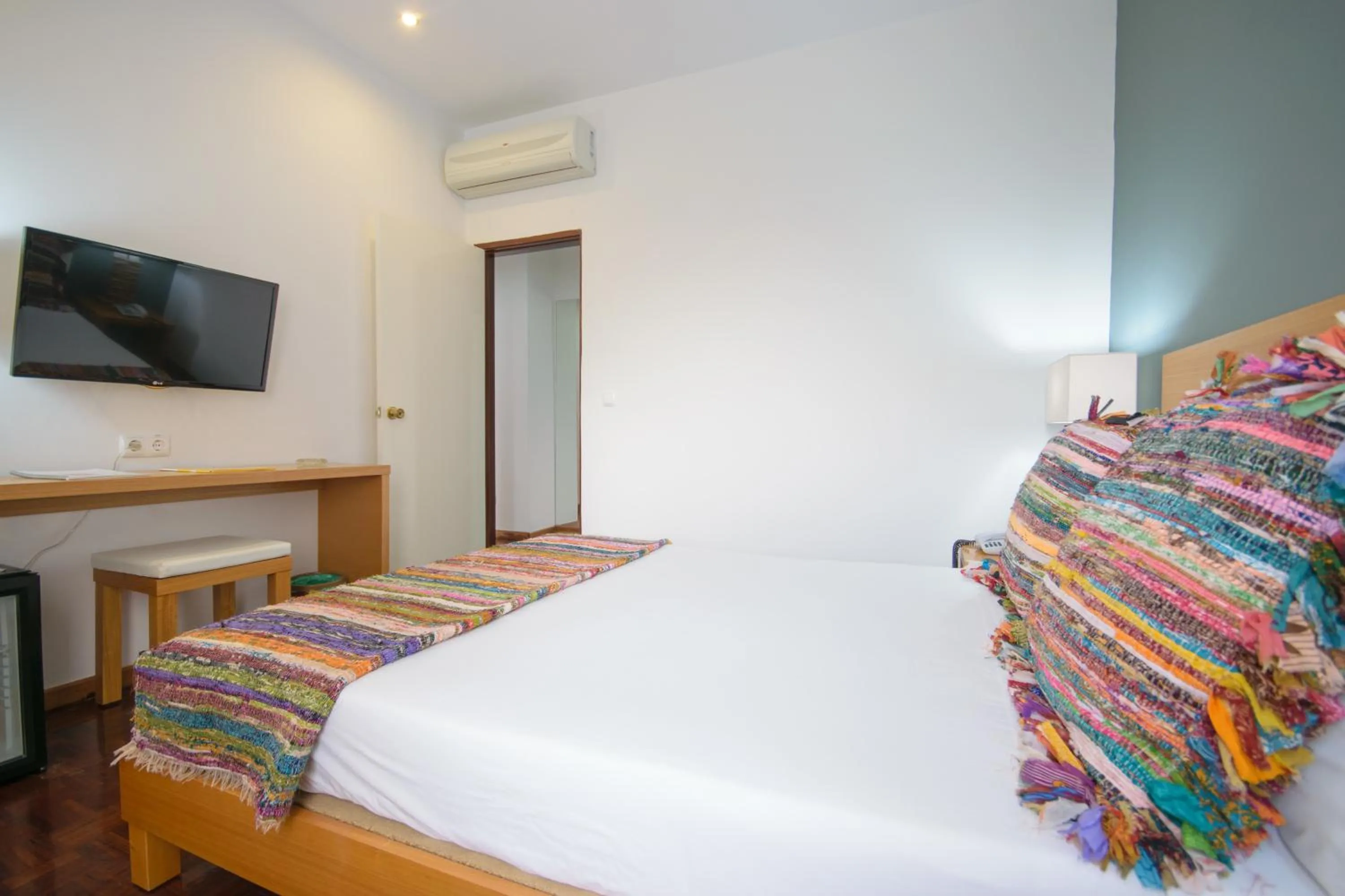 Bed in Oasis Porto Grande