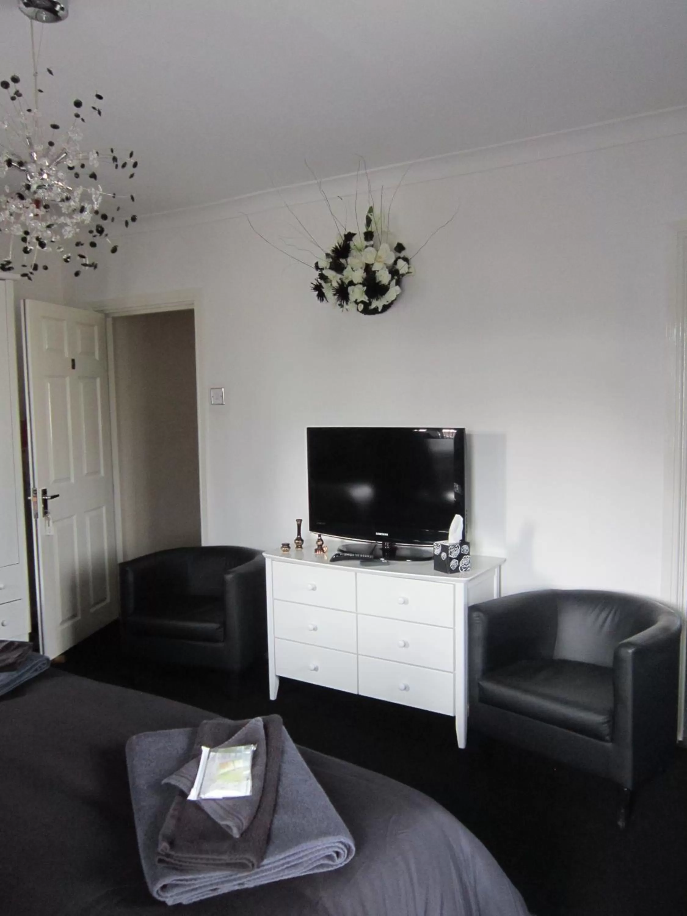 Decorative detail in The Sycamore Tree