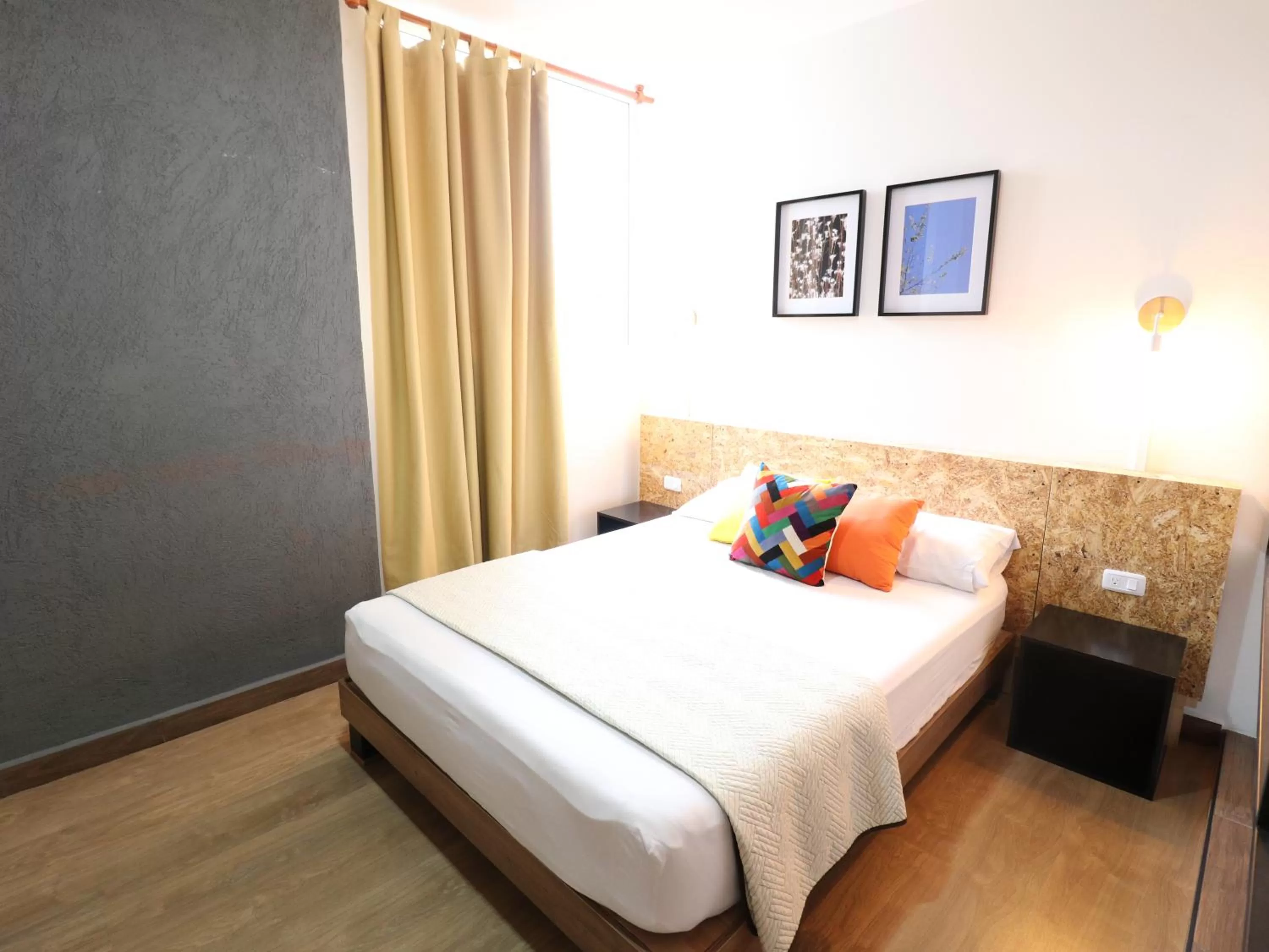 Bedroom, Bed in 554 Apartments