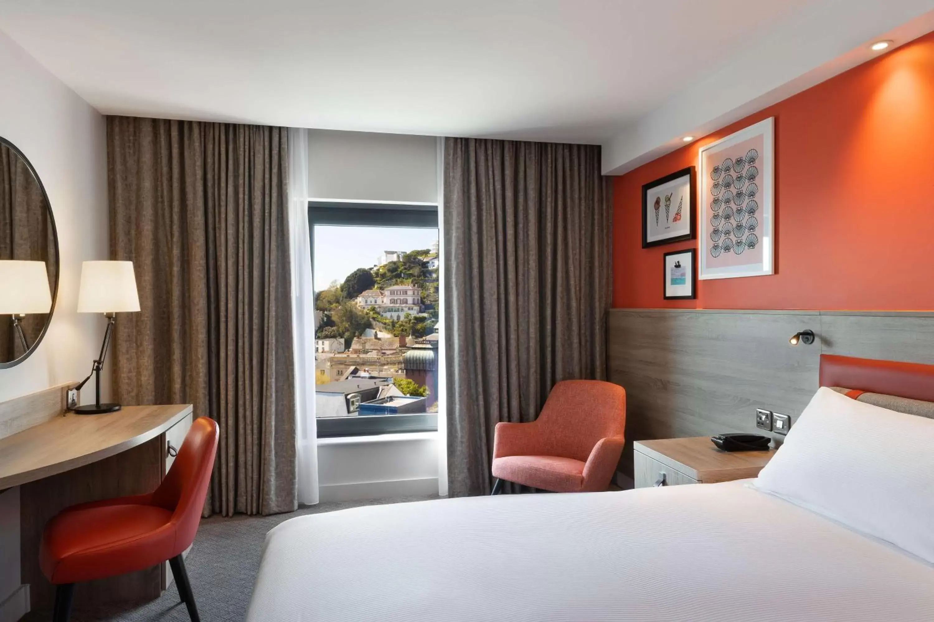 King Room with View in Hampton By Hilton Torquay King Room with View in Hampton By Hilton Torquay