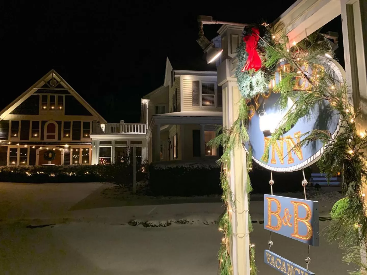 Property building in Spouter Inn Bed & Breakfast