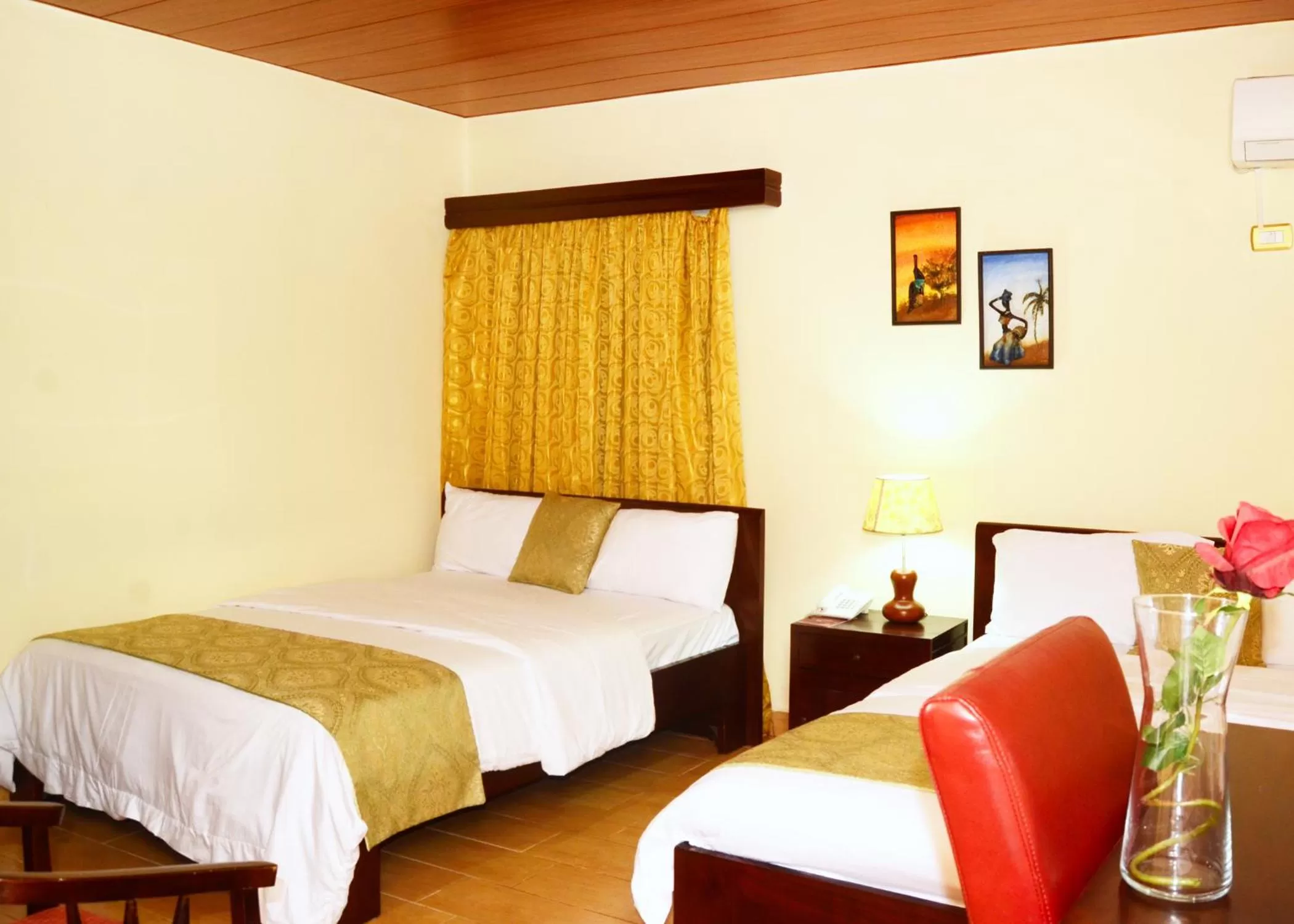 Bed in The Cape Hotel