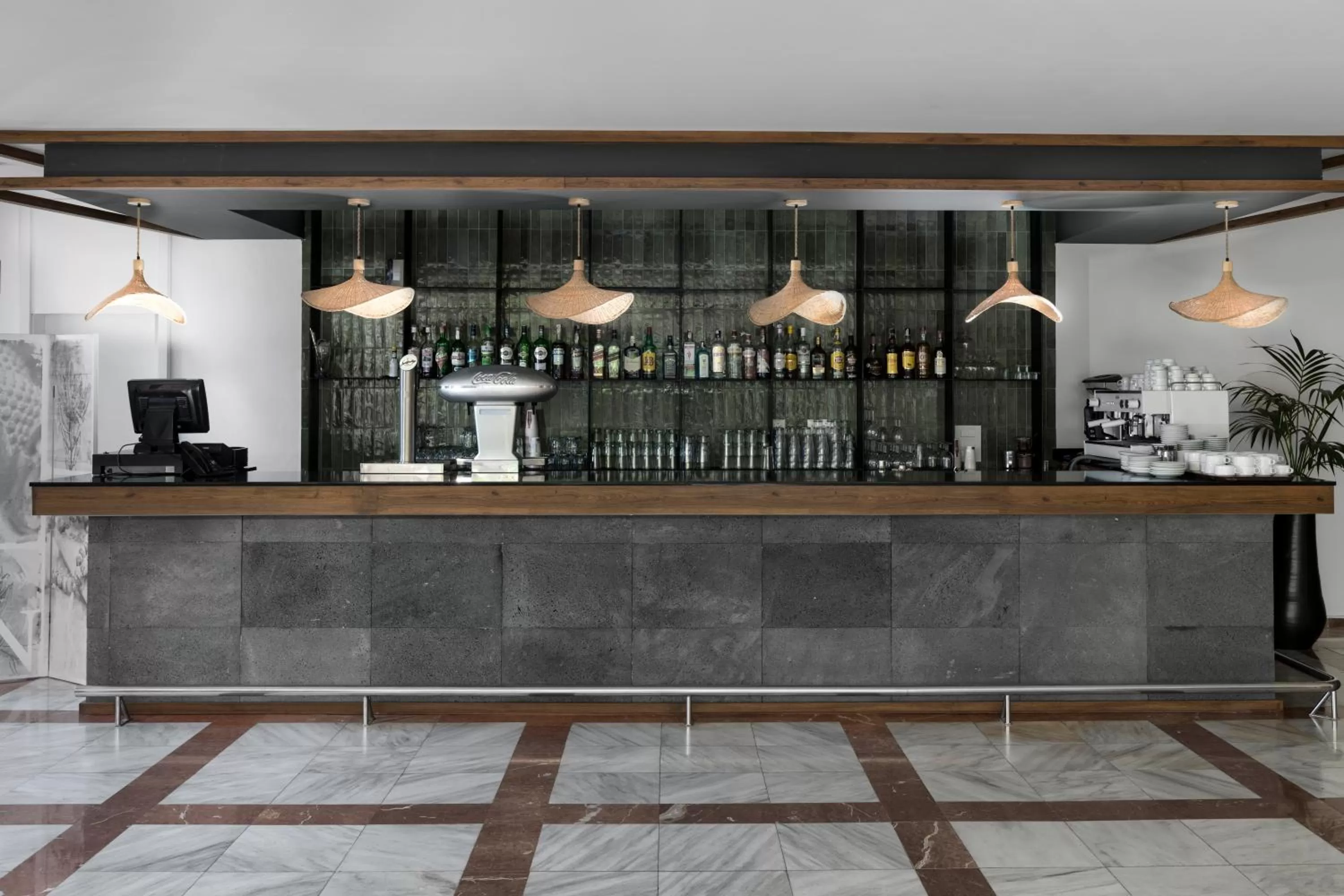 Lounge or bar in FERGUS Puerto de la Cruz