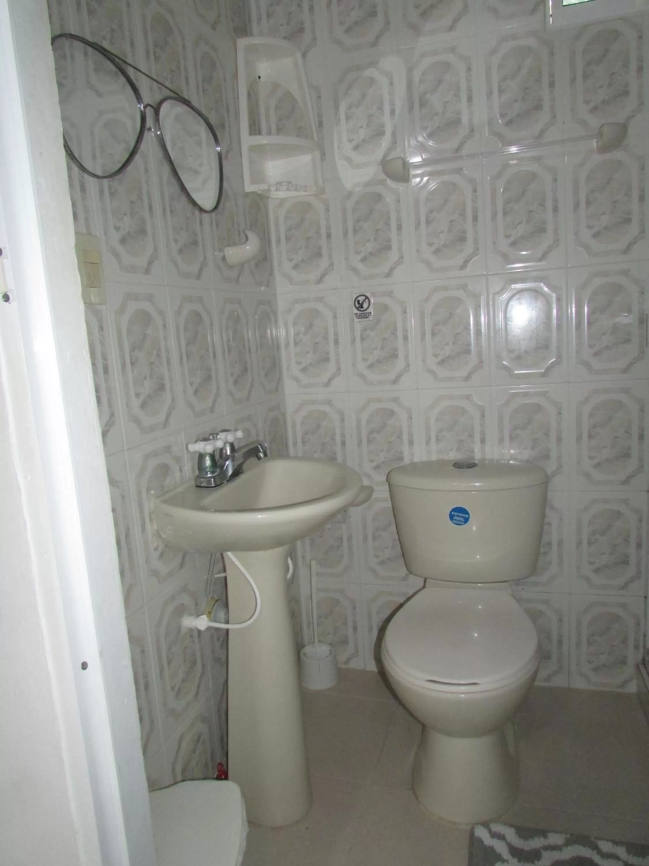 Bathroom in Posada Hostal Miss Marlly