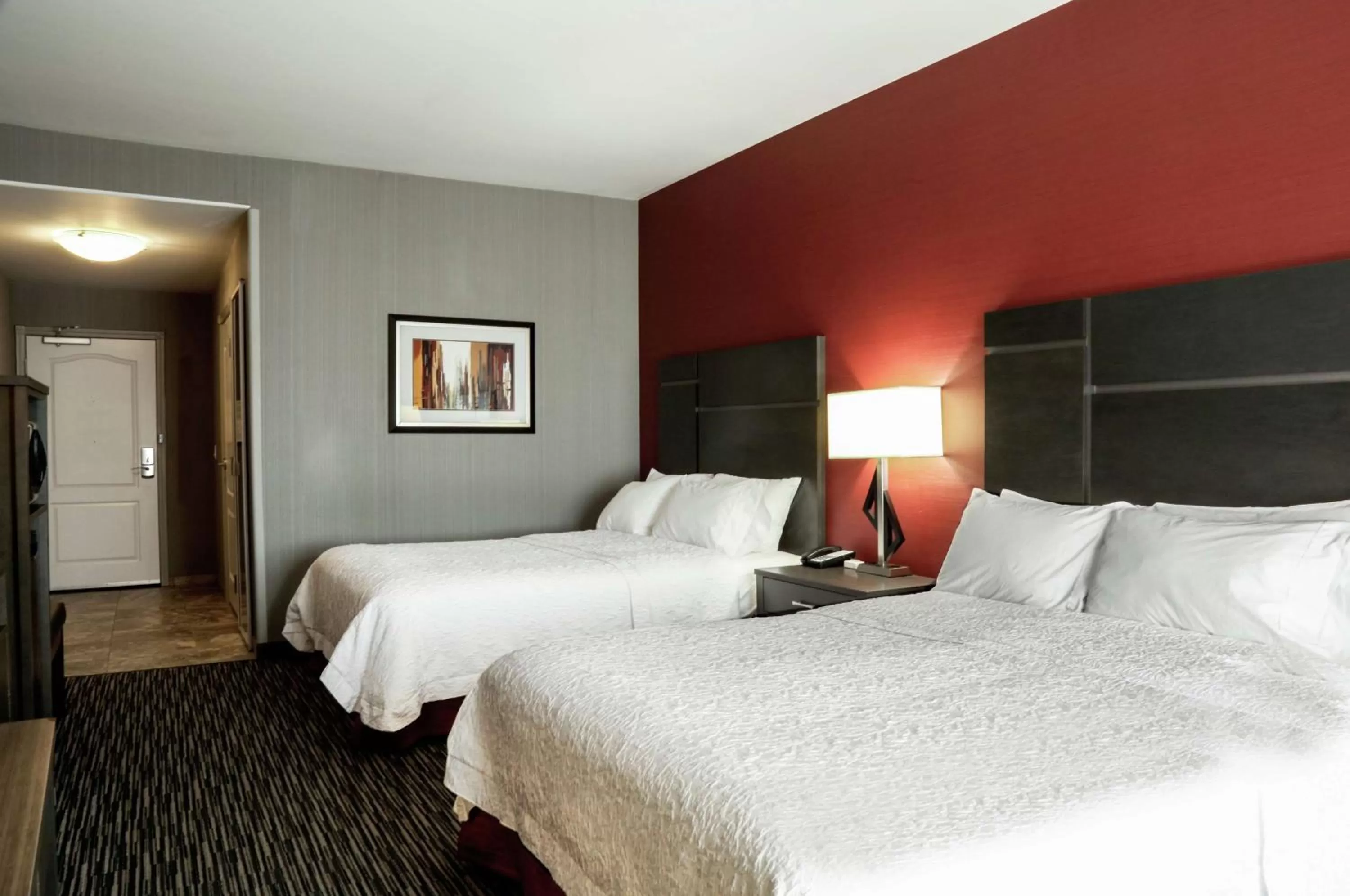 Photo of the whole room, Bed in Hampton Inn & Suites Temecula