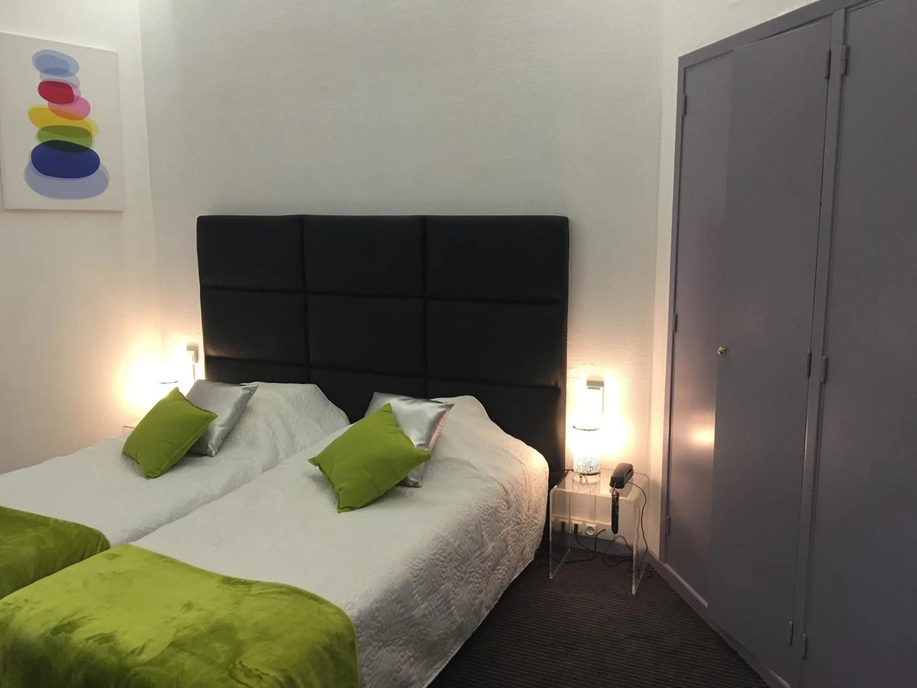 Bedroom, Bed in Hôtel Le Capitole