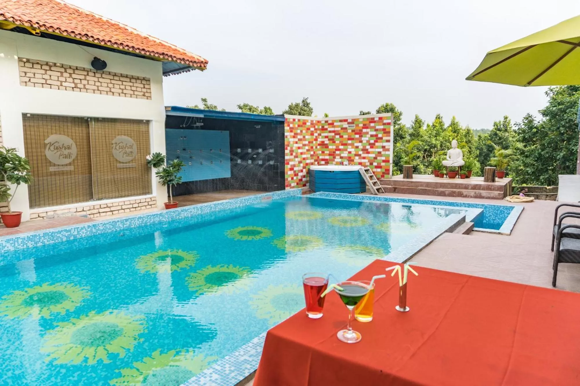 Swimming pool in Kushal Palli Resorts- A unit of PearlTree Hotels & Resorts