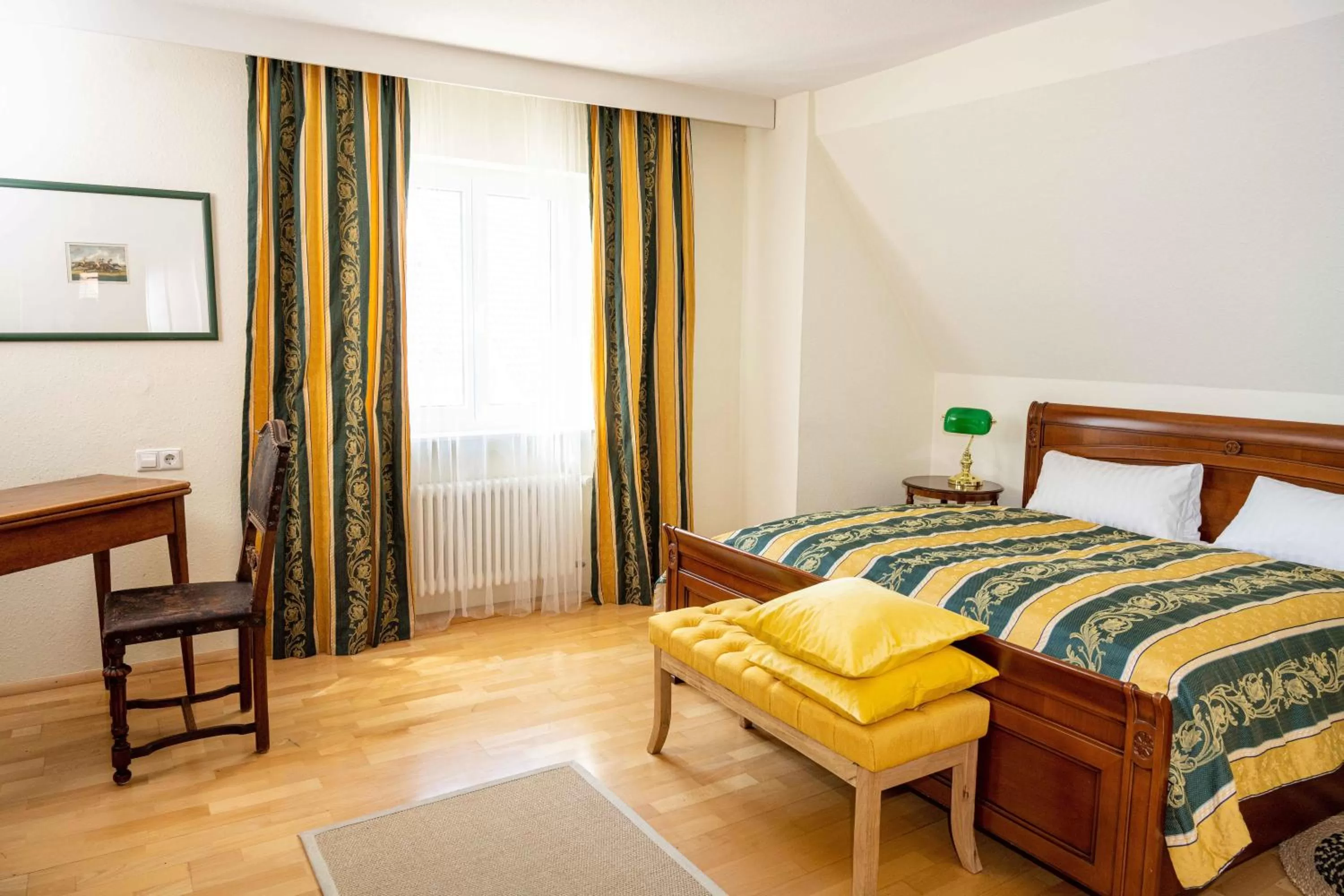 Photo of the whole room, Bed in Hotel Krone Laupheim