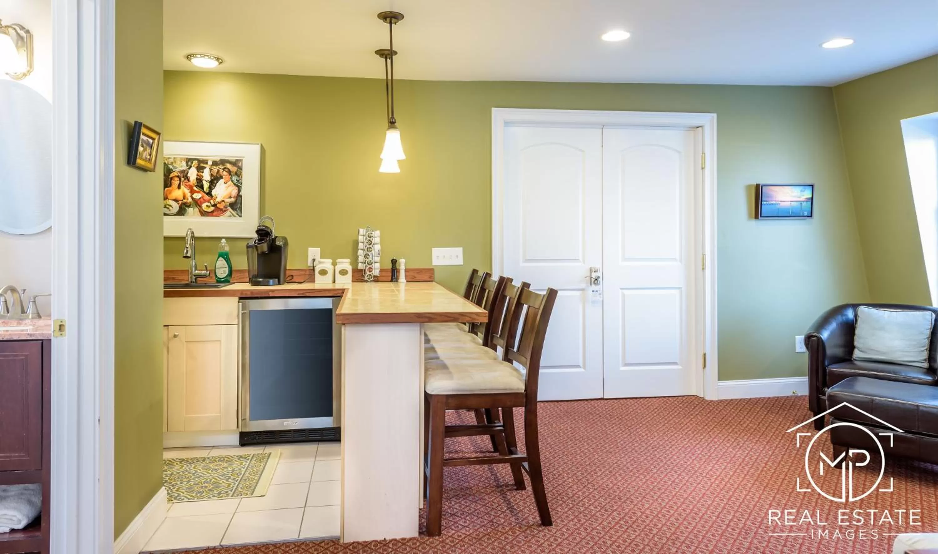 Living room in Bouchard Restaurant & Inn