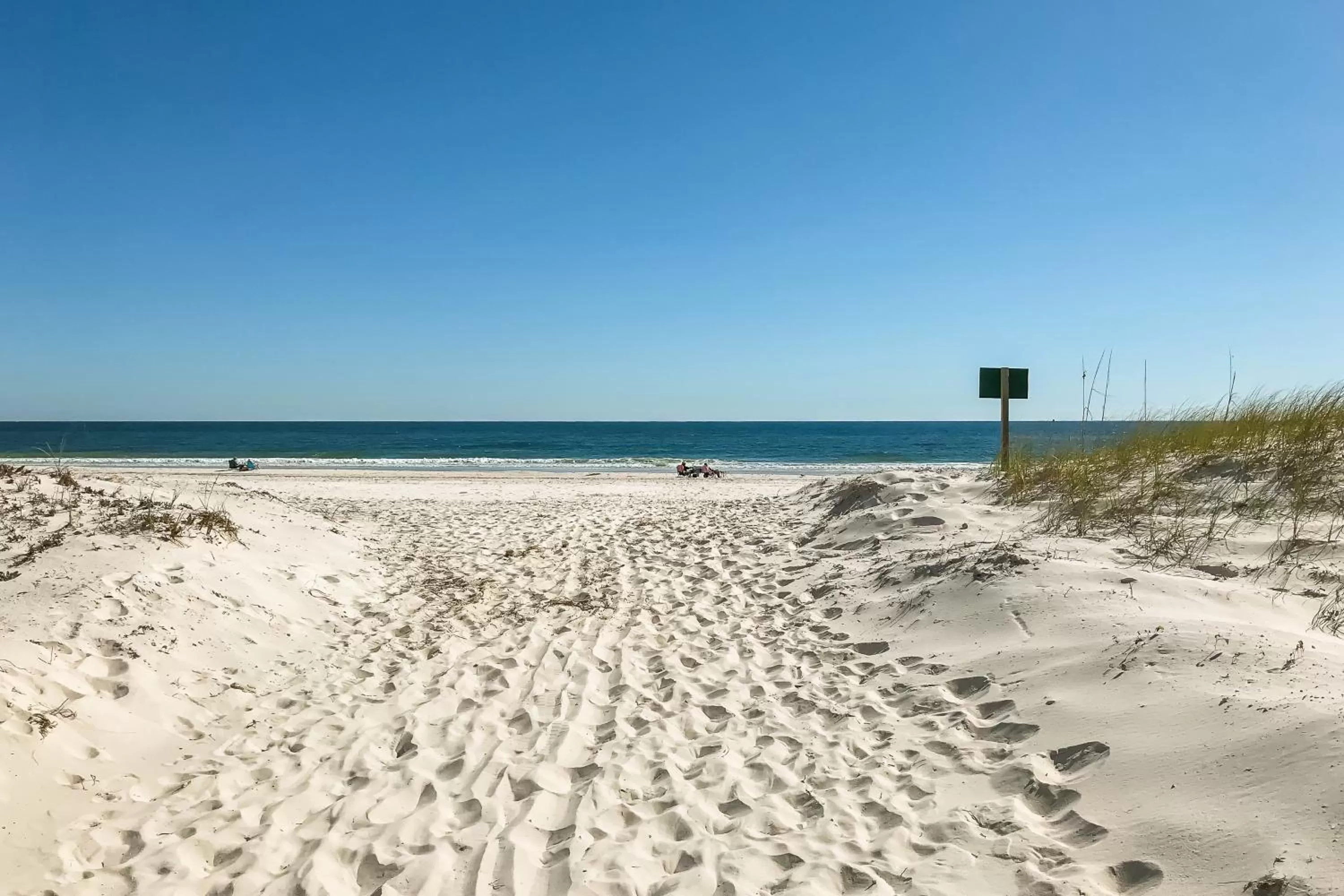 Beach in Regatta #204C