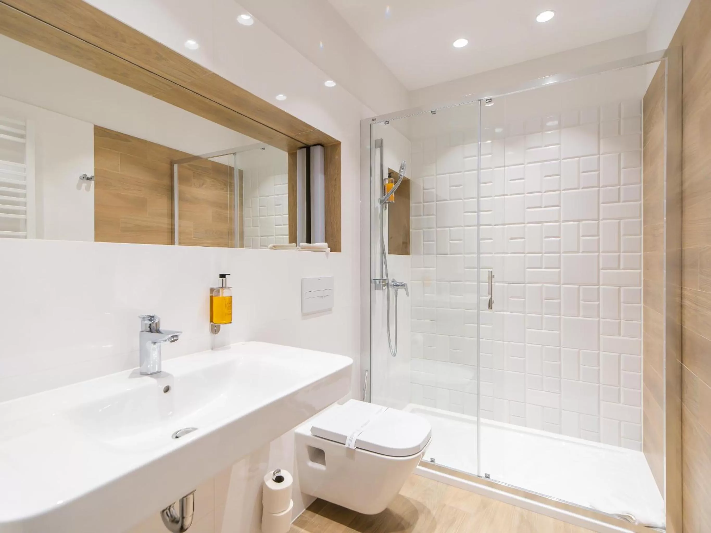 Shower in Molo Park Mielno