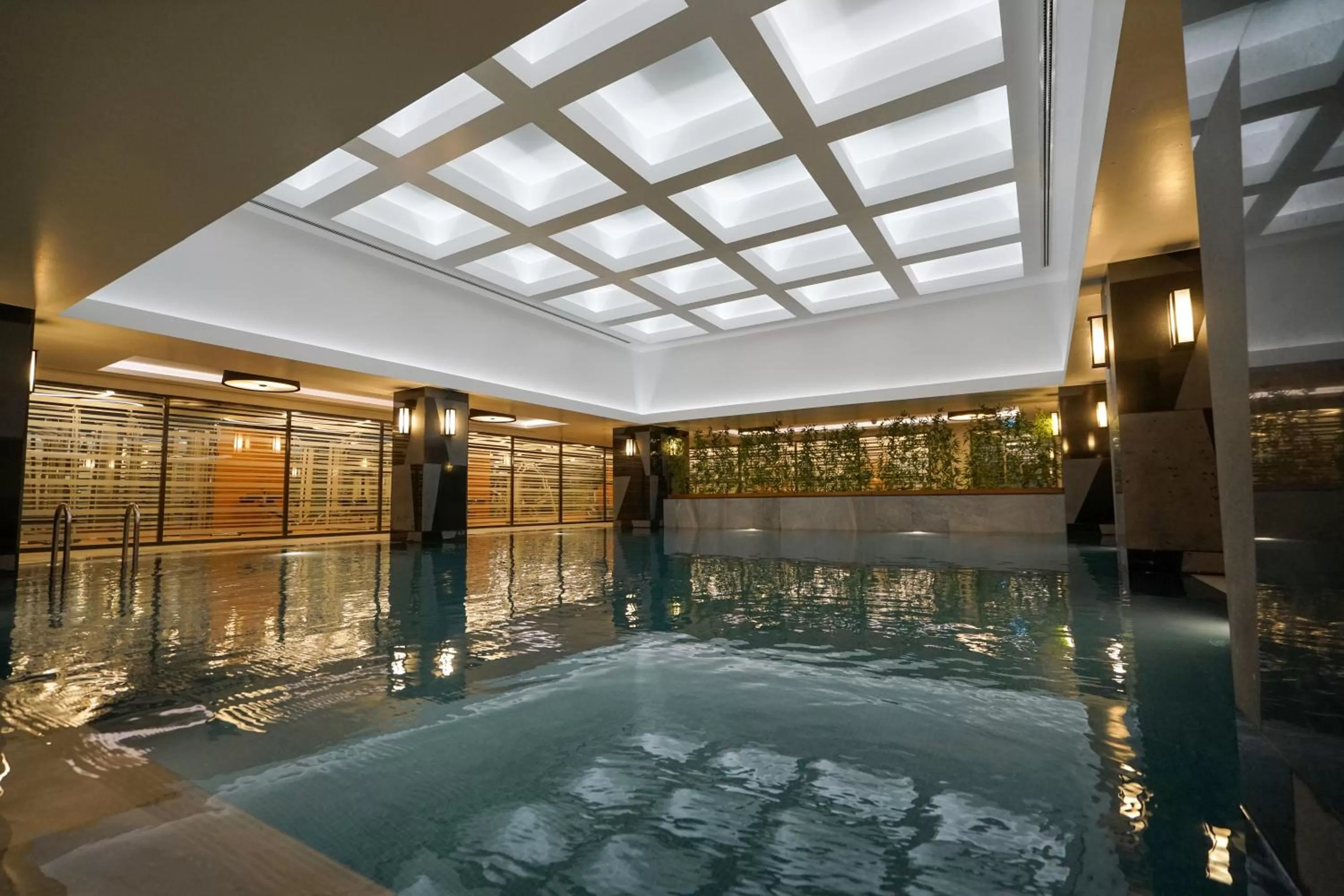 Pool view in Golden Tulip Istanbul Bayrampasa