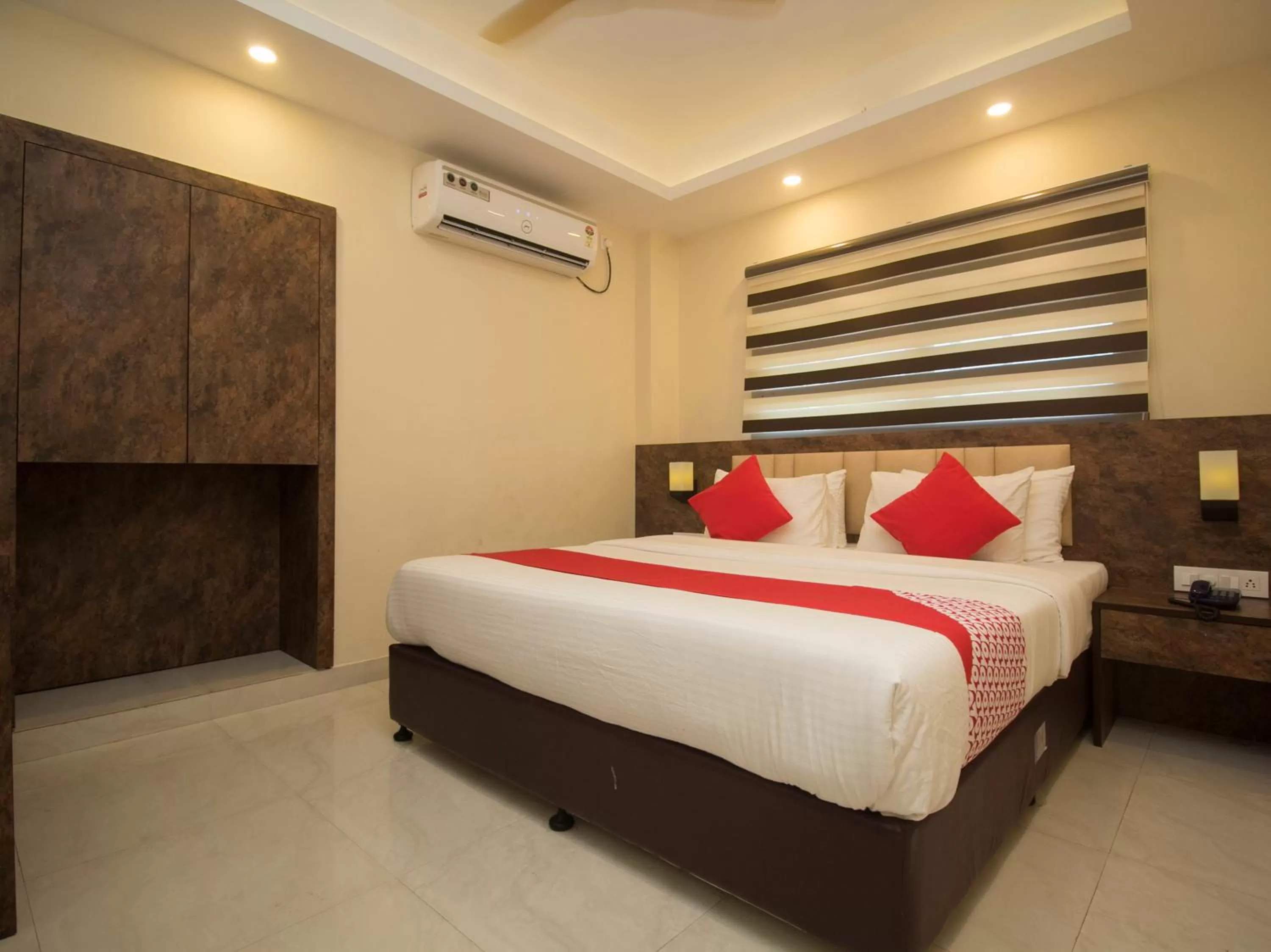 Bedroom, Bed in Hotel Mount View, Siliguri