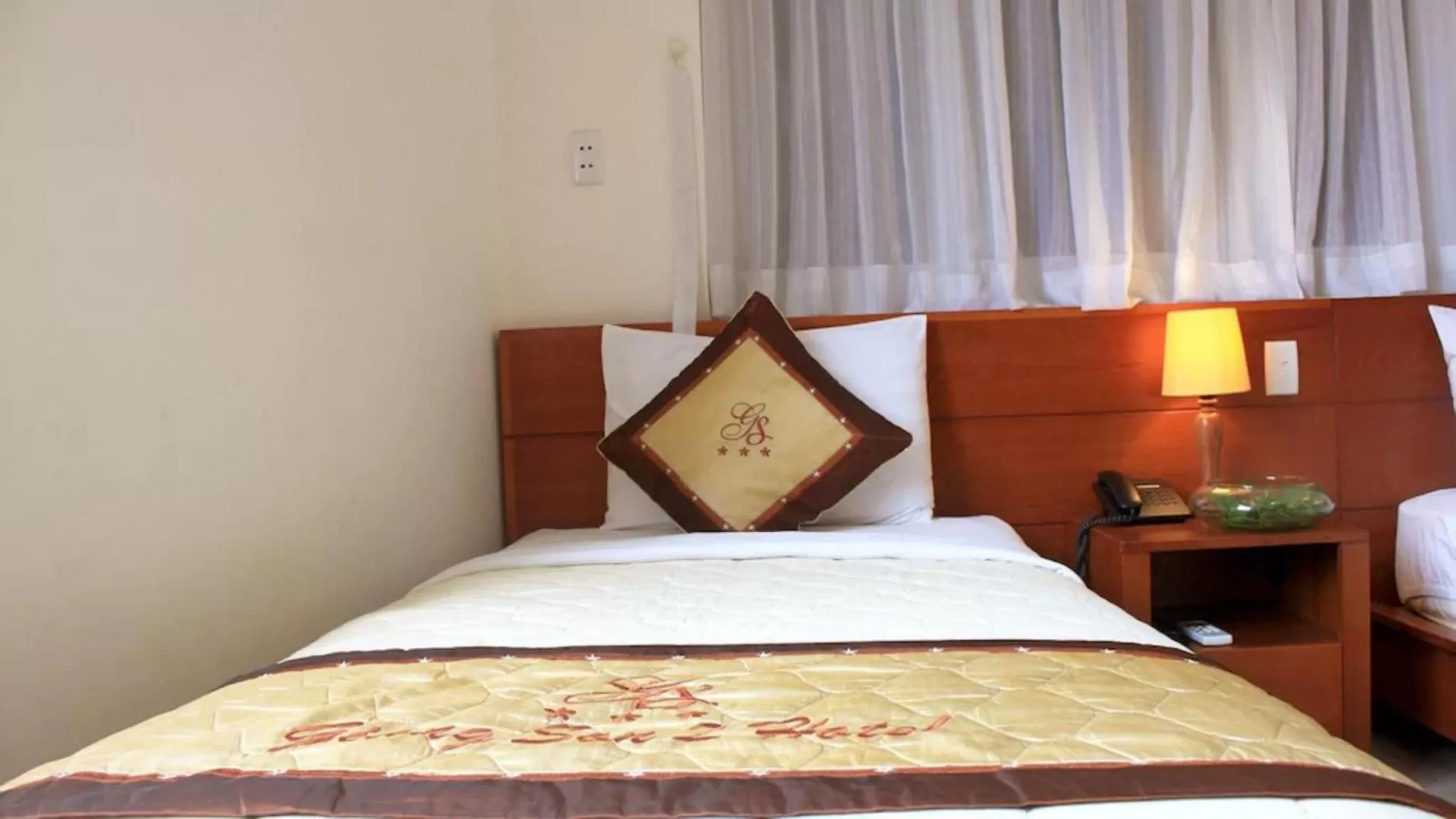 Bed in The Alley Saigon Hotel