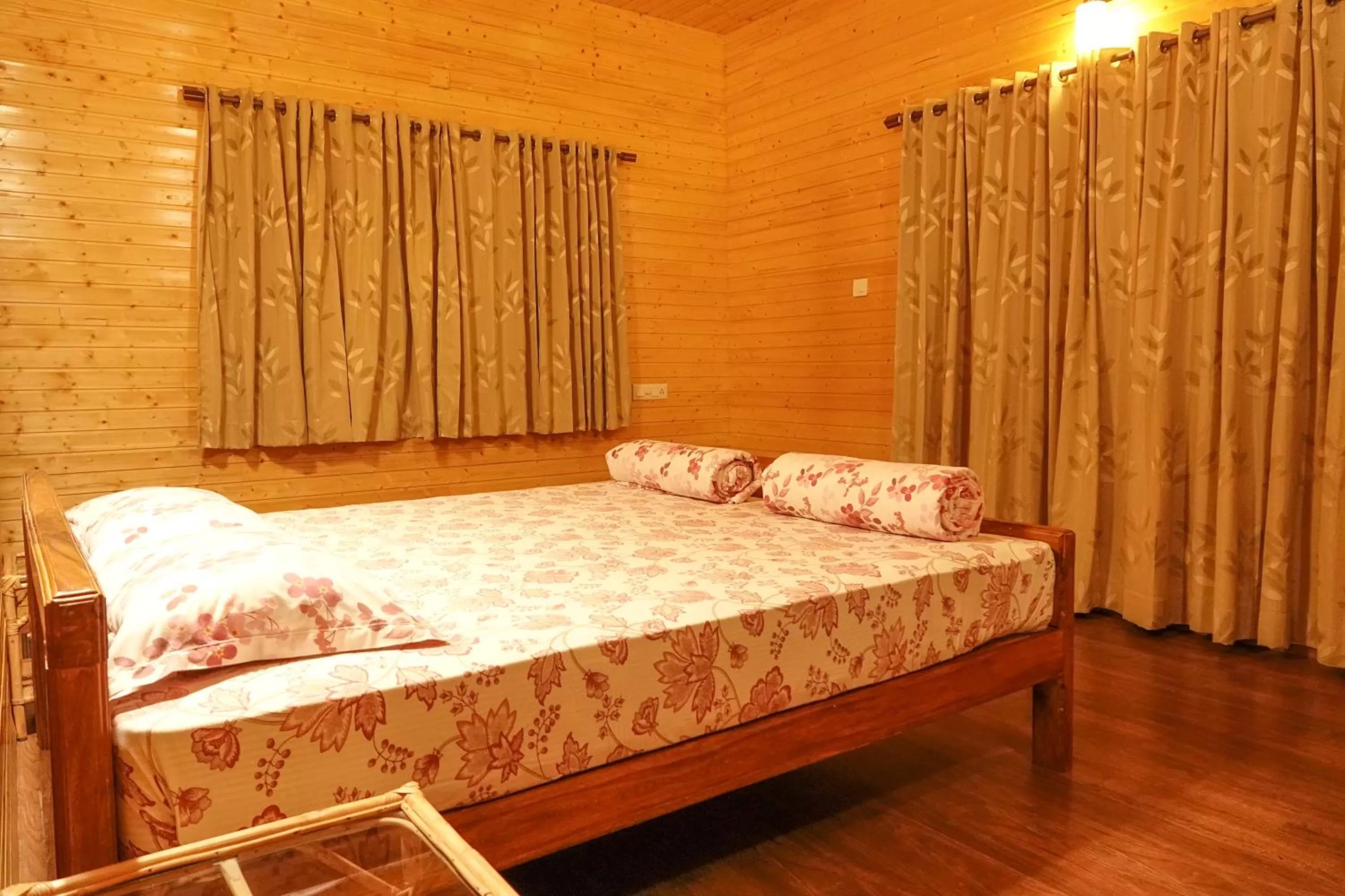 Bed in LABDHI RESORTS Stag Groups not allowed