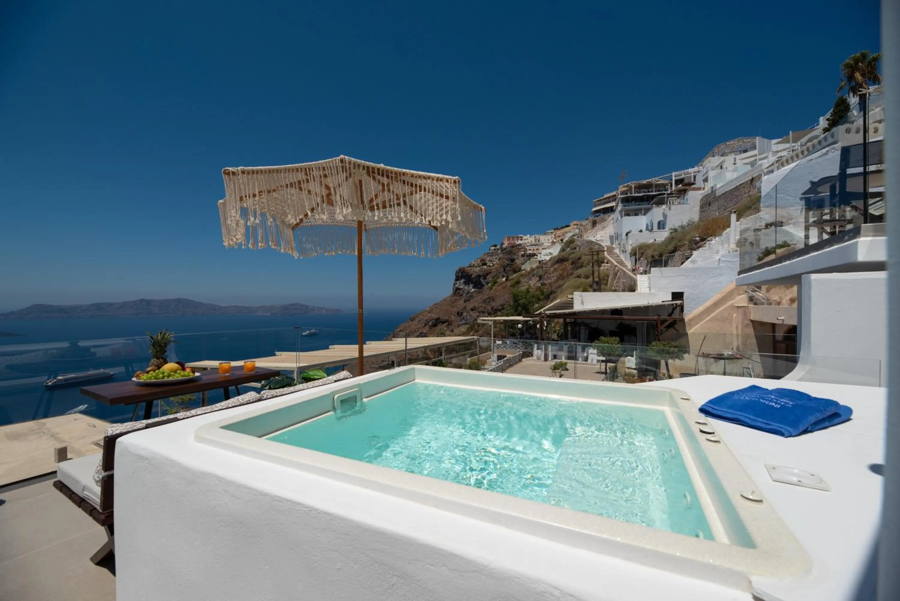 Sea view in Daydream Luxury Suites