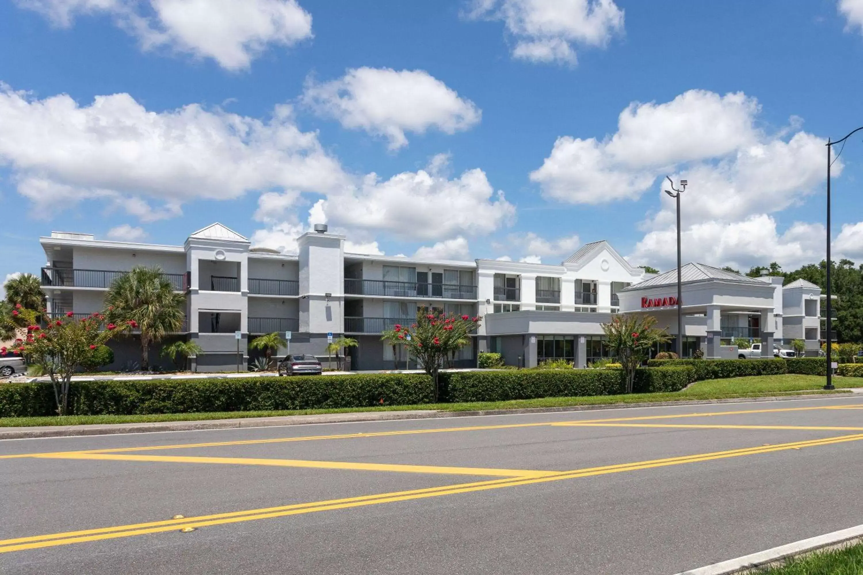 Ramada by Wyndham Altamonte Springs Near I-4 Ramada by Wyndham Altamonte Springs Near I-4