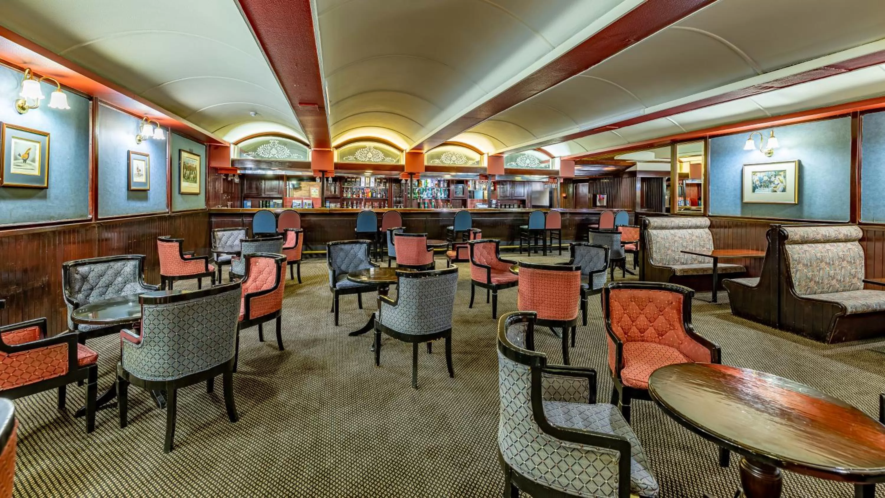 Lounge or bar in African Sky Newcastle Inn