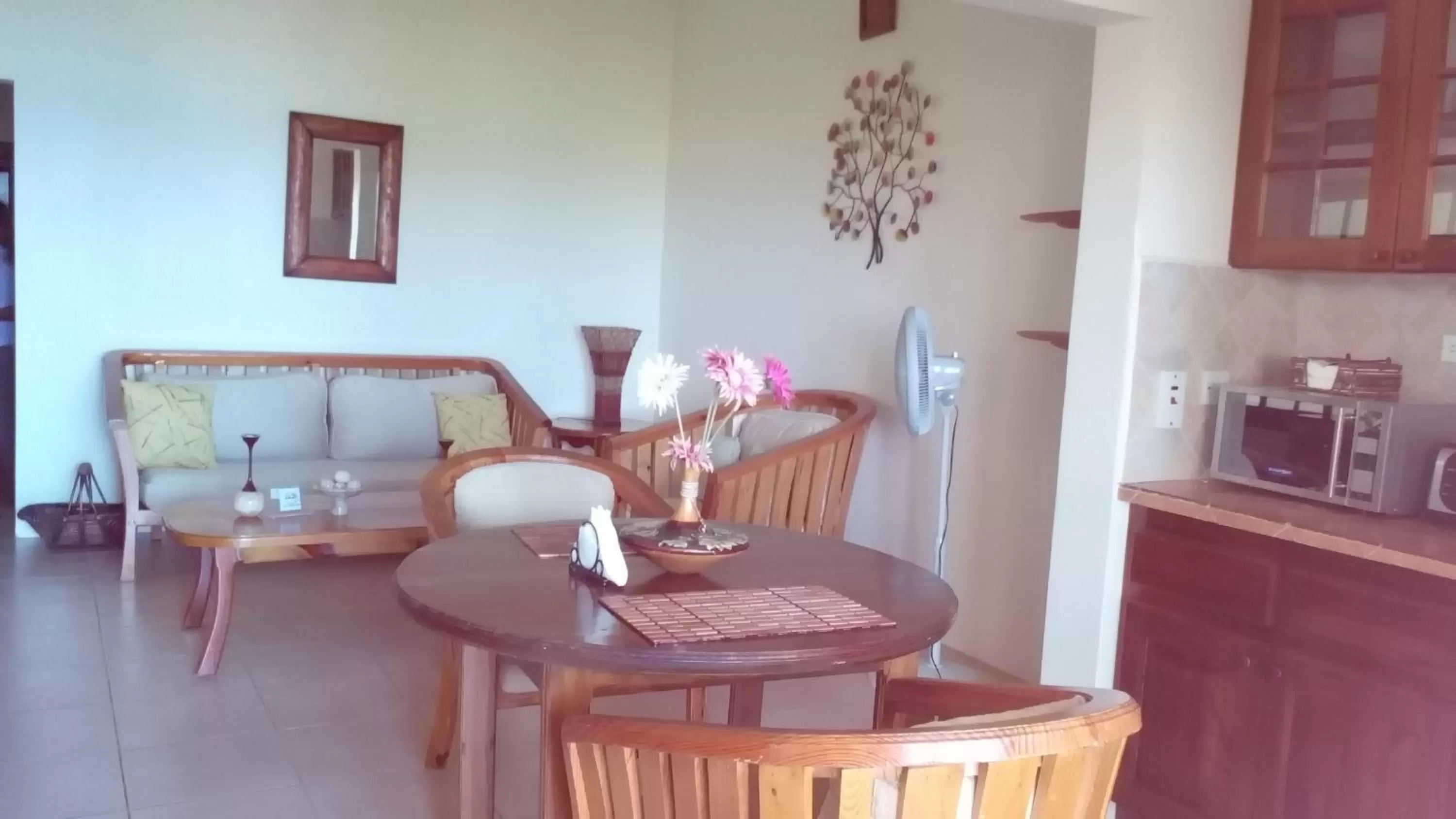 Dining area in Catcha Falling Star