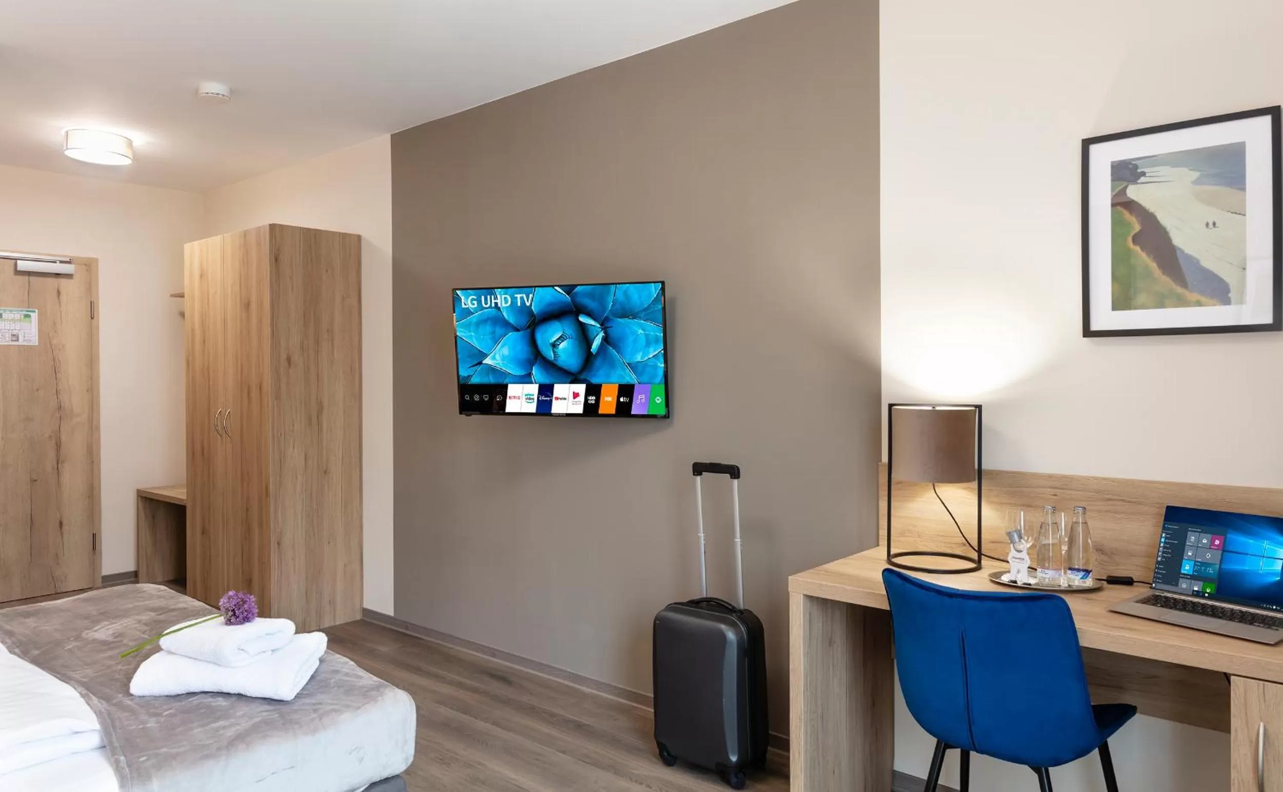 TV and multimedia, Bed in Dominik Hotel & Eventsaal