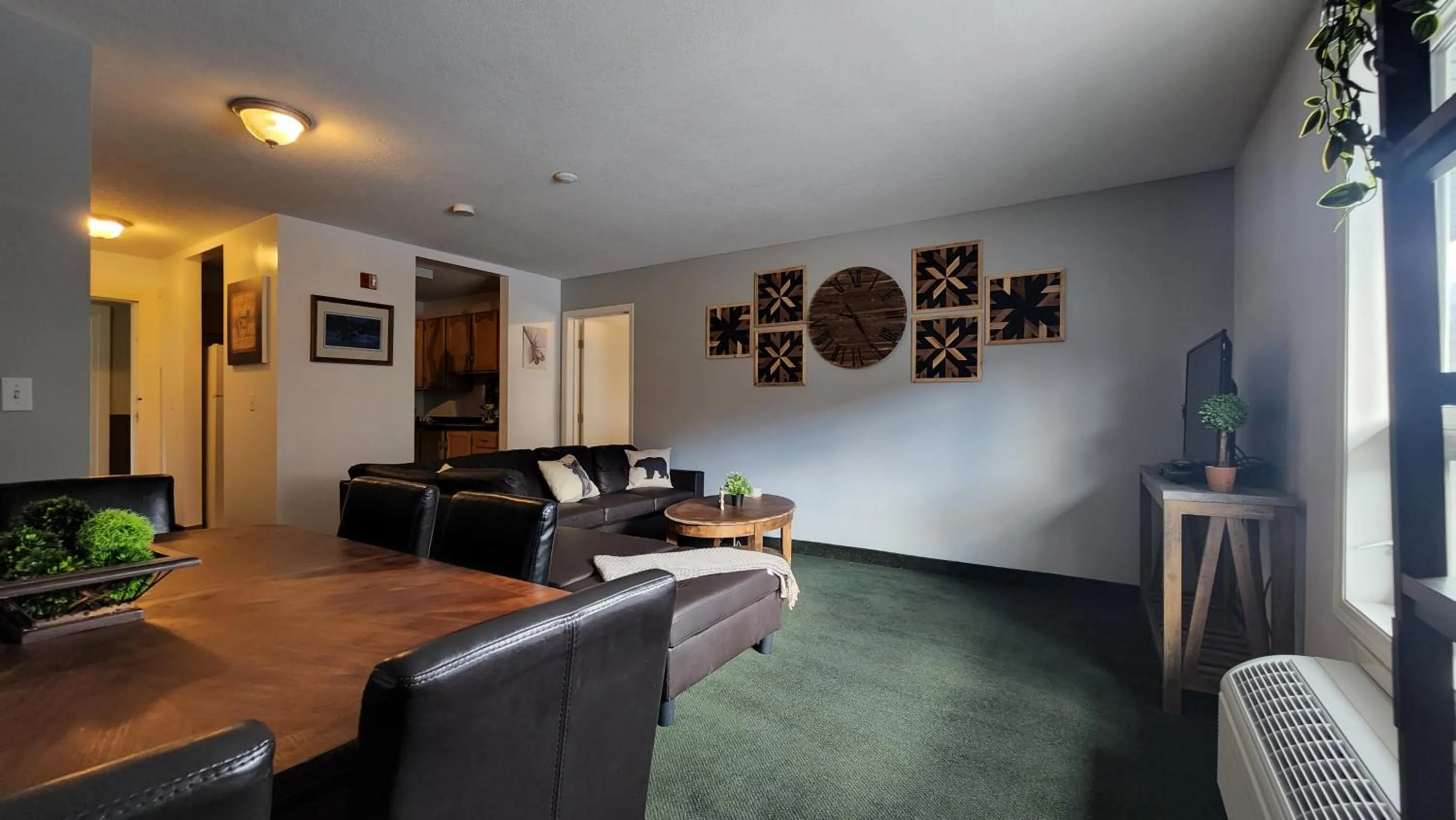 Living room in Mountain View Inn