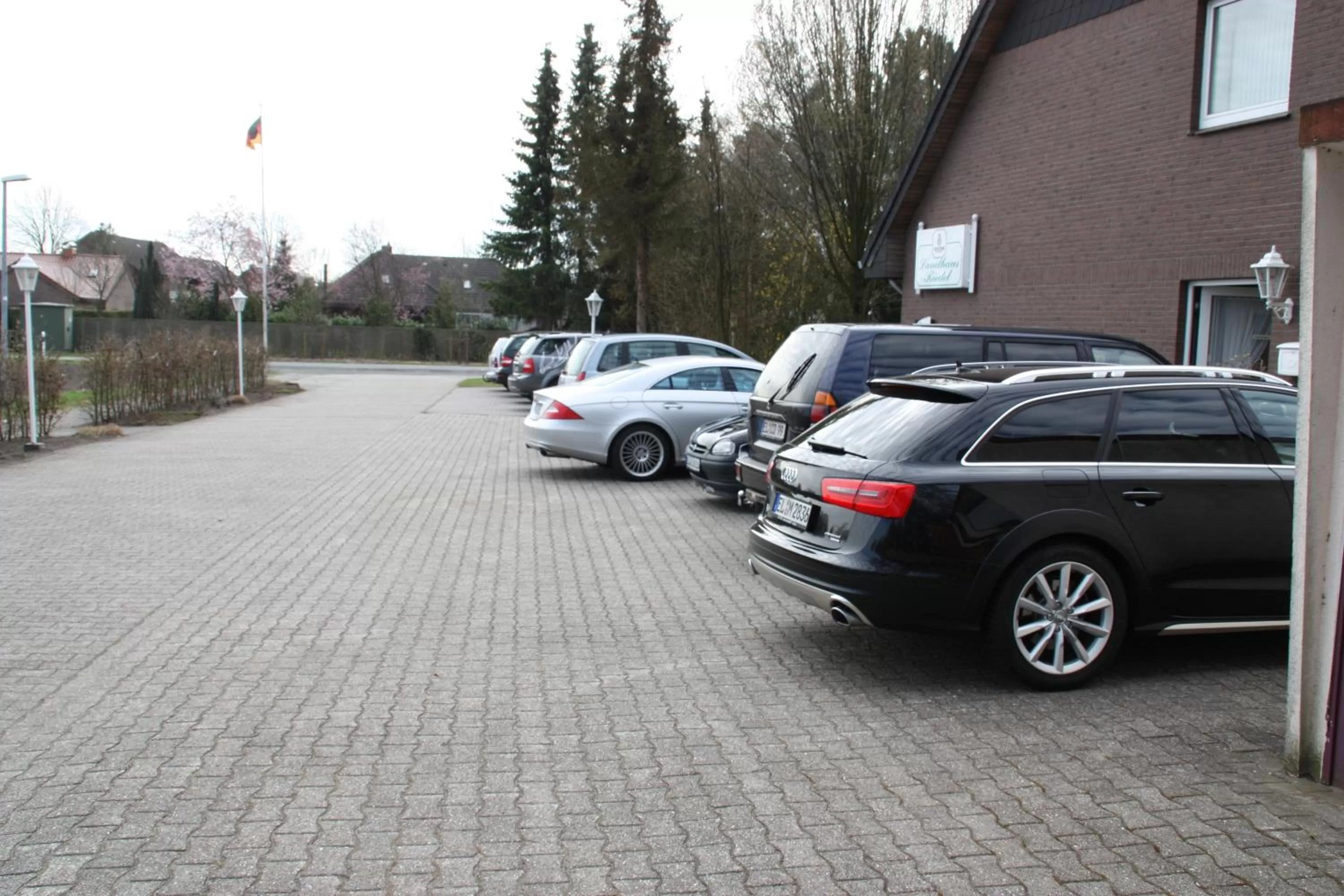 Day, Property Building in Landhaus Riedel